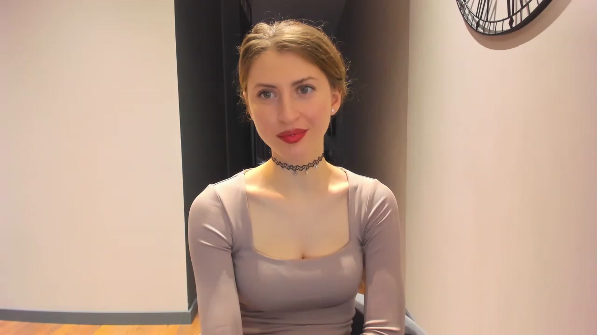 Gallery image thumbnail from Miya_look's myfreecams stream on, 12/25/2022, 12:04 image 11 of 20