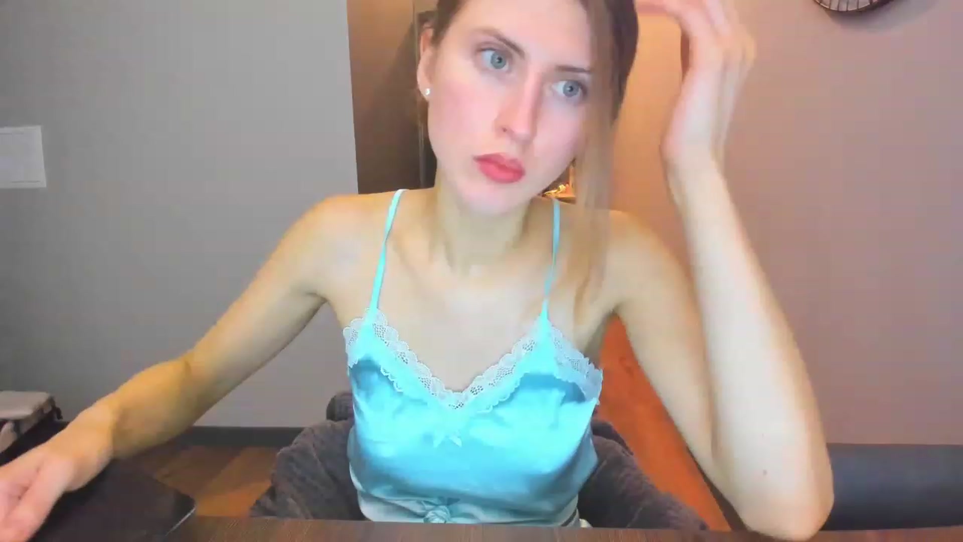 Gallery image thumbnail from Miya_look's myfreecams stream on, 12/25/2022, 21:55 image 5 of 20