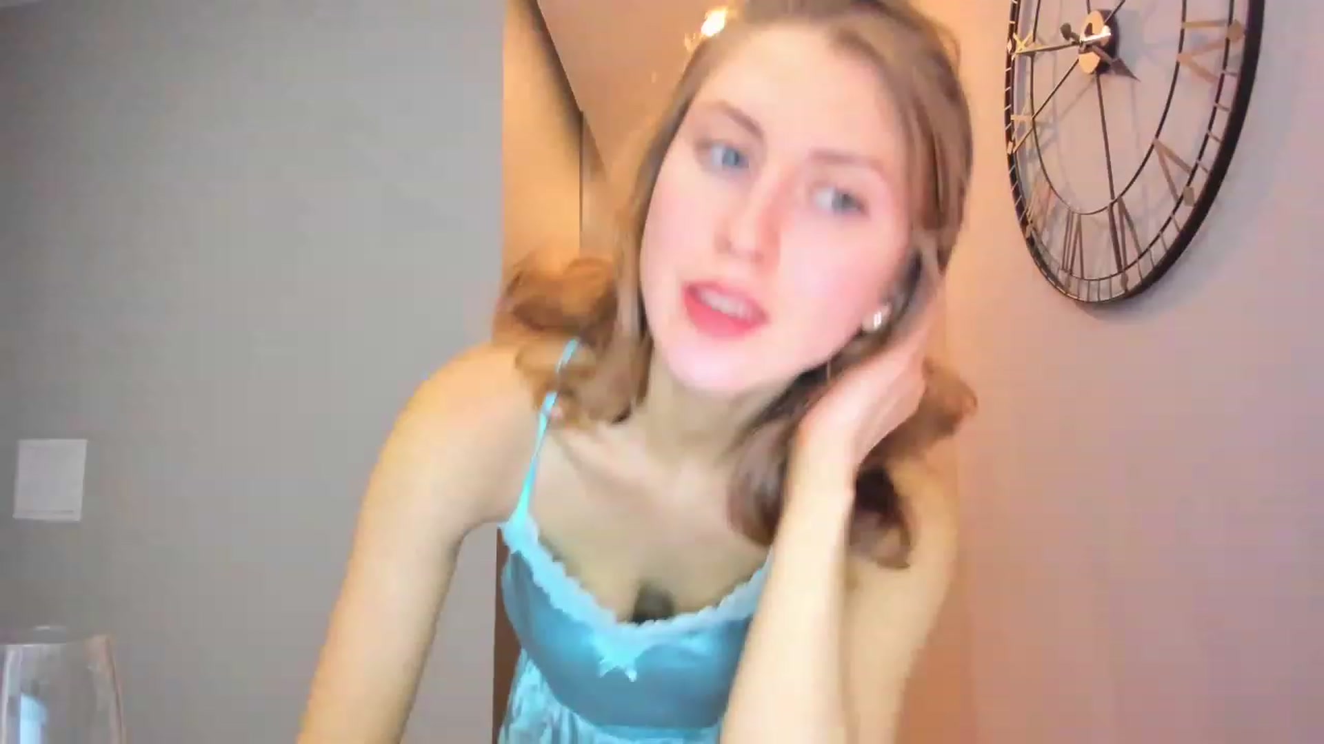 Gallery image thumbnail from Miya_look's myfreecams stream on, 12/25/2022, 21:55 image 13 of 20
