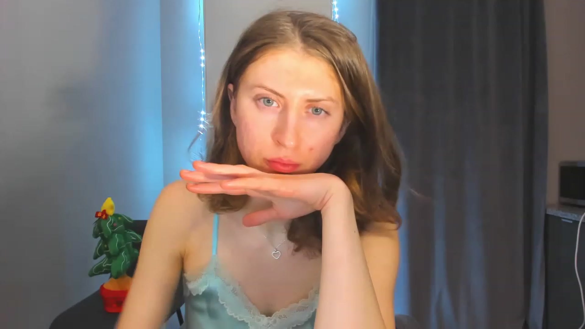 Gallery image thumbnail from Miya_look's myfreecams stream on, 01/01/2023, 22:32 image 4 of 20