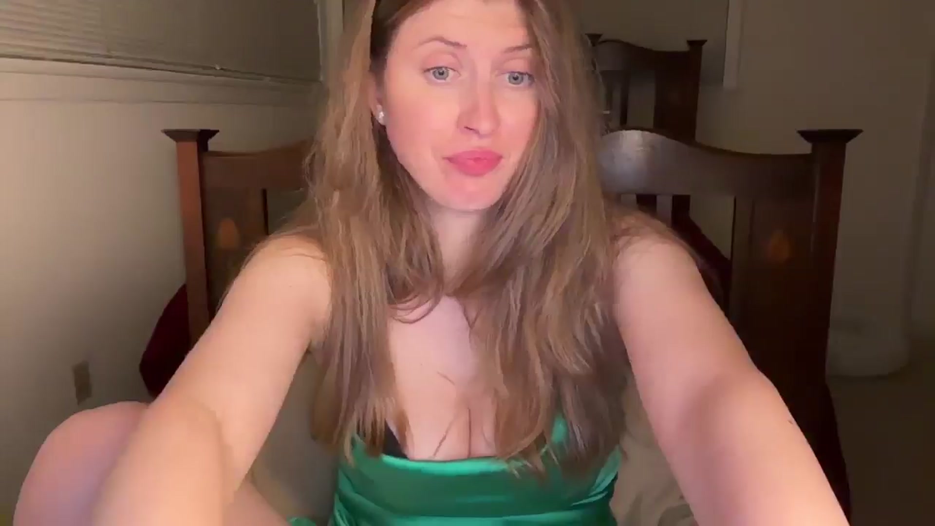 Gallery image thumbnail from Miya_look's myfreecams stream on, 03/28/2026, 07:55 image 17 of 20