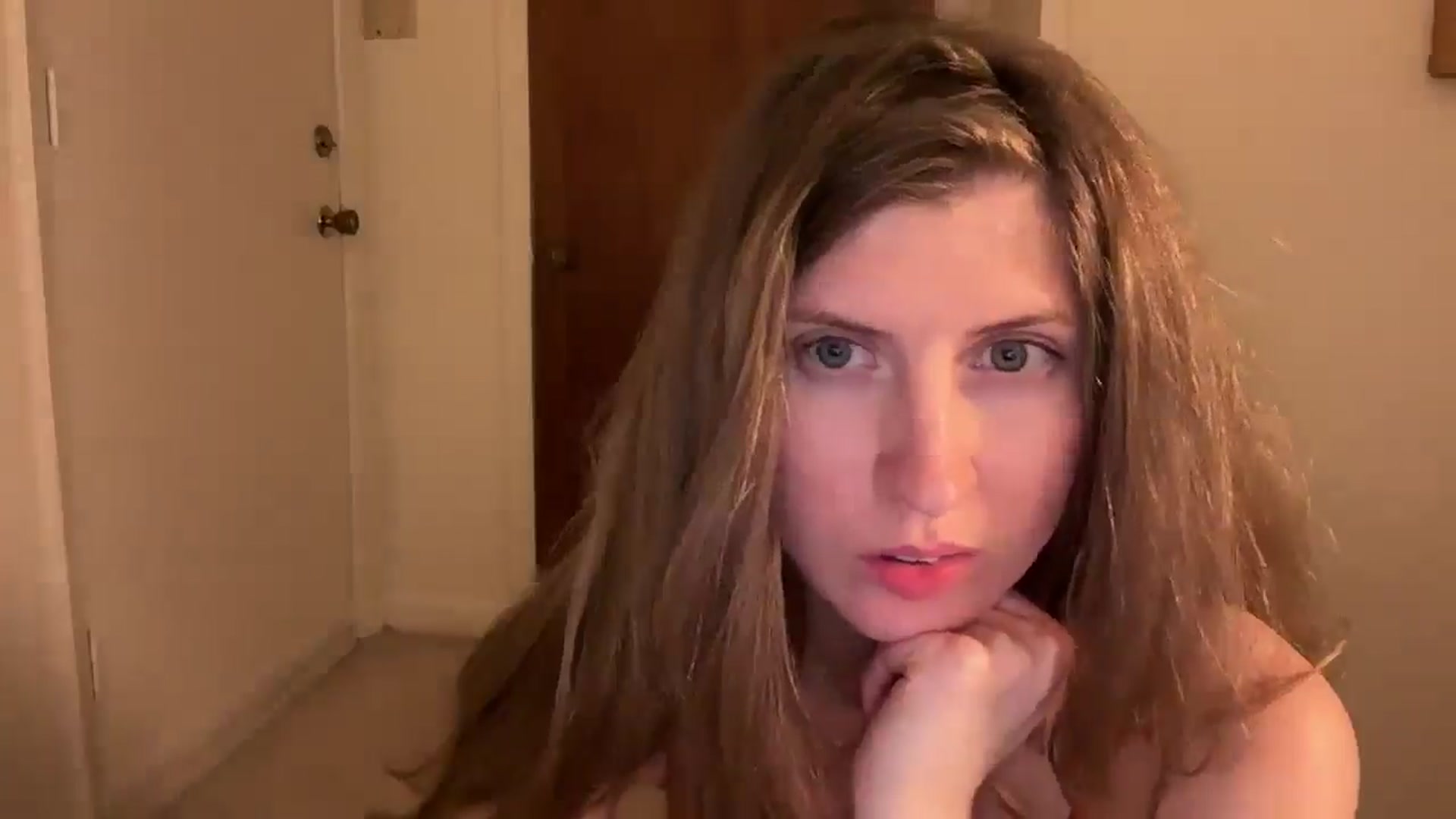 Gallery image thumbnail from Miya_look's myfreecams stream on, 03/31/2026, 11:02 image 11 of 20