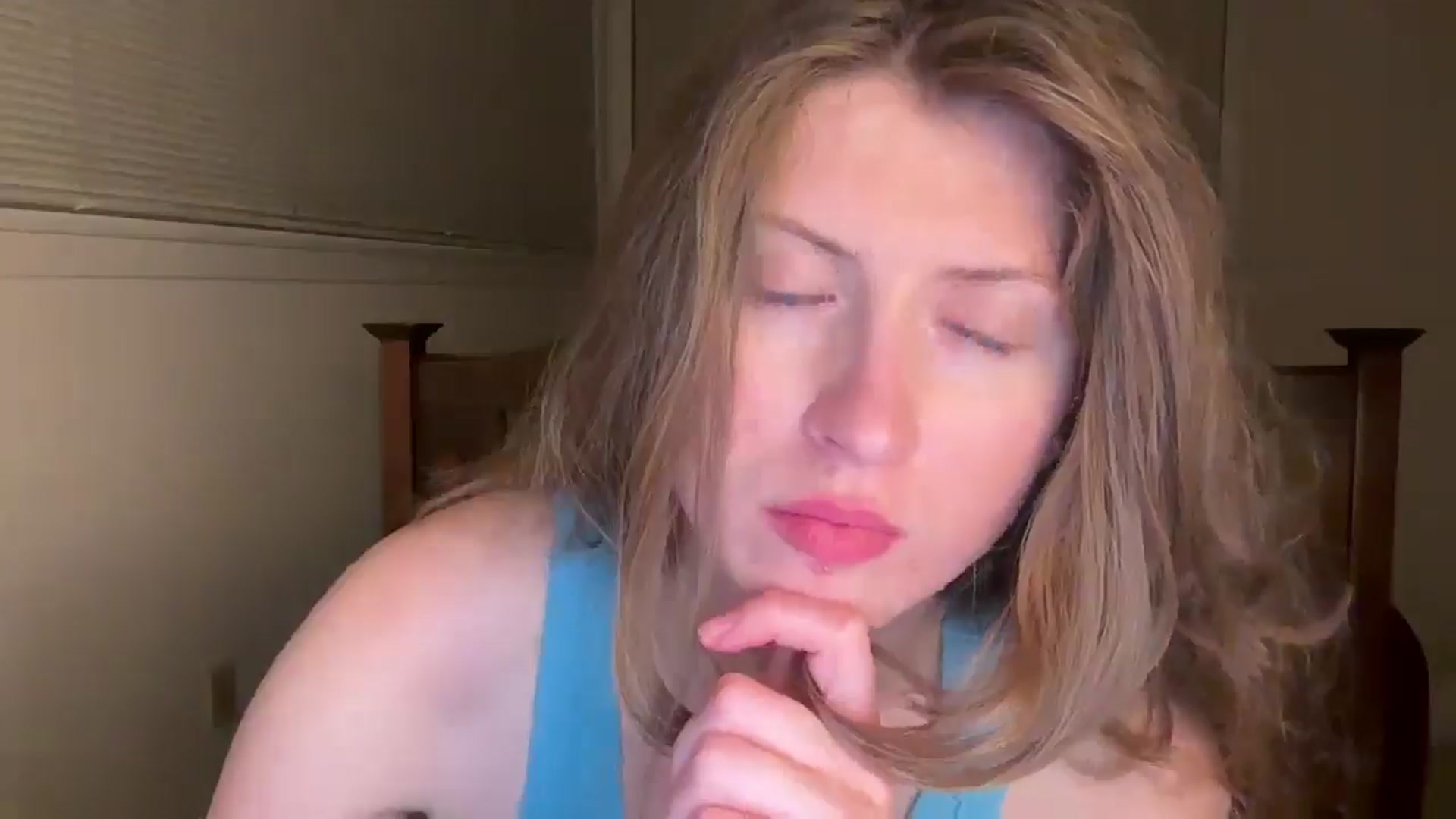 Gallery image thumbnail from Miya_look's myfreecams stream on, 04/03/2026, 04:58 image 19 of 20