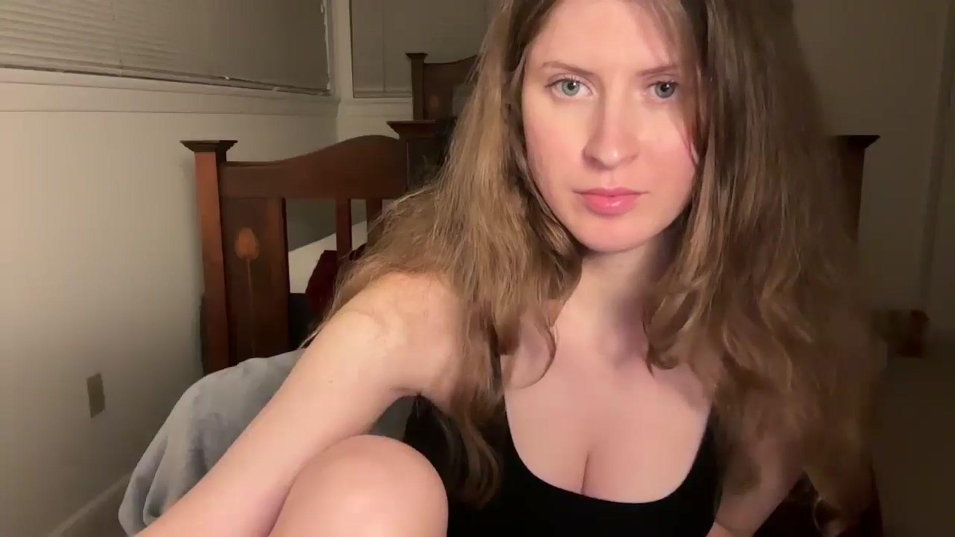 Gallery image thumbnail from Miya_look's myfreecams stream on, 05/01/2026, 06:42 image 15 of 20