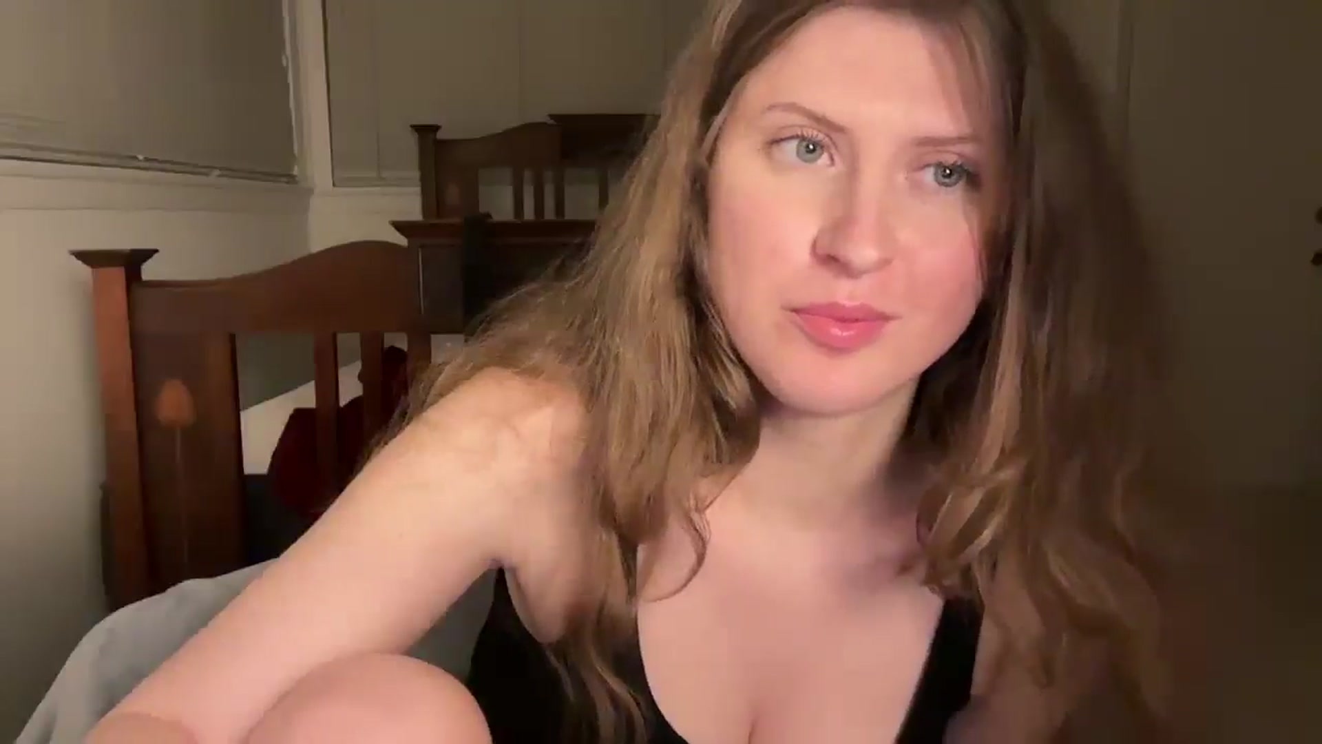 Gallery image thumbnail from Miya_look's myfreecams stream on, 05/01/2026, 06:42 image 14 of 20