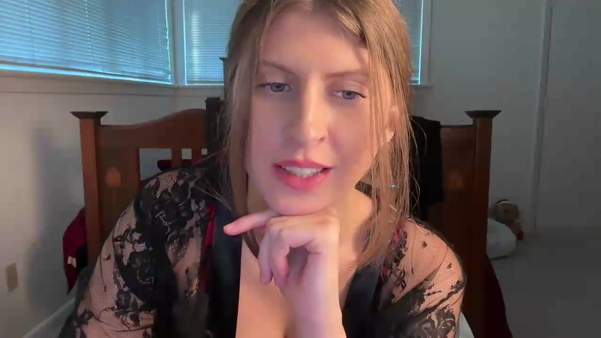 Gallery image thumbnail from Miya_look's myfreecams stream on, 05/15/2026, 24:21 image 19 of 20