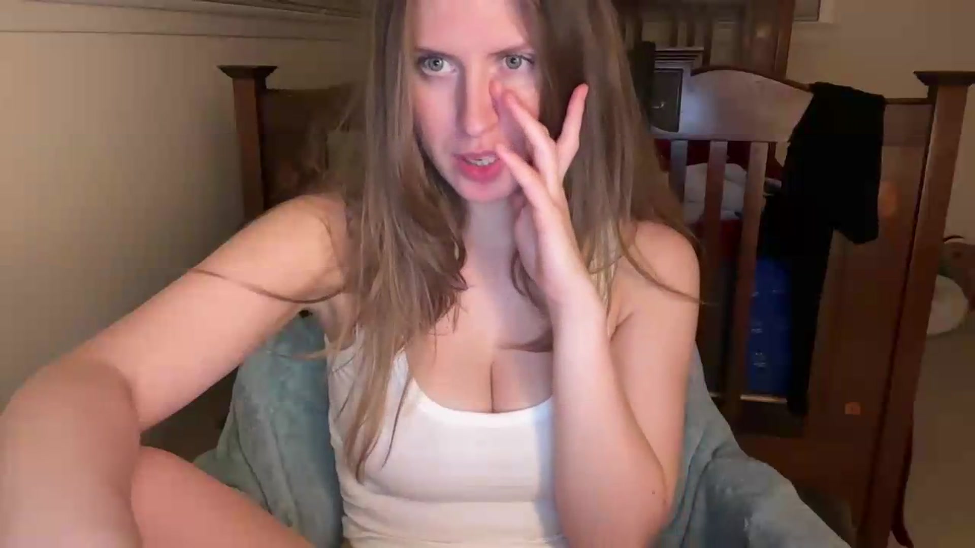 Gallery image thumbnail from Miya_look's myfreecams stream on, 05/16/2026, 08:42 image 6 of 20