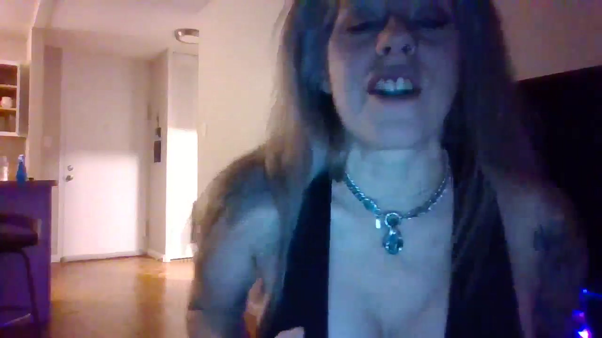 Gallery image thumbnail from MizCreant's myfreecams stream on, 03/04/2024, 24:00 image 8 of 20
