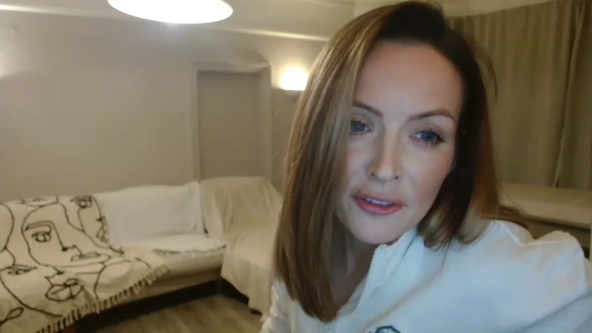 Gallery image thumbnail from Miz_Honey's myfreecams stream on, 01/08/2023, 17:43 image 9 of 20