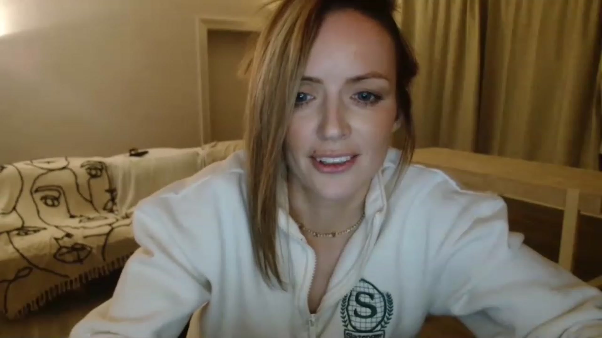 Gallery image thumbnail from Miz_Honey's myfreecams stream on, 01/08/2023, 22:15 image 19 of 20