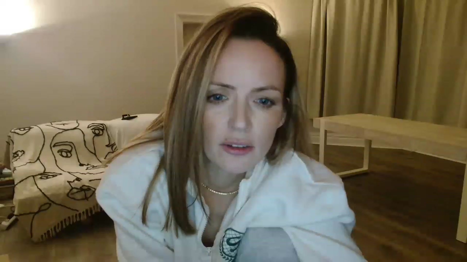 Gallery image thumbnail from Miz_Honey's myfreecams stream on, 01/08/2023, 23:39 image 3 of 20