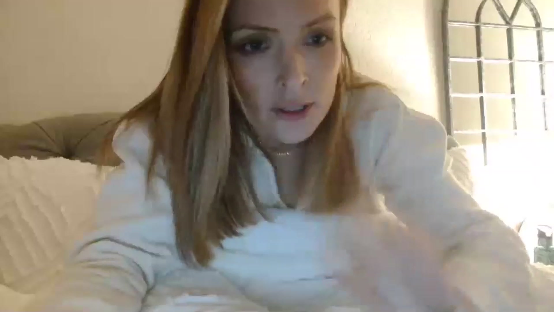 Gallery image thumbnail from Miz_Honey's myfreecams stream on, 01/08/2023, 23:39 image 13 of 20