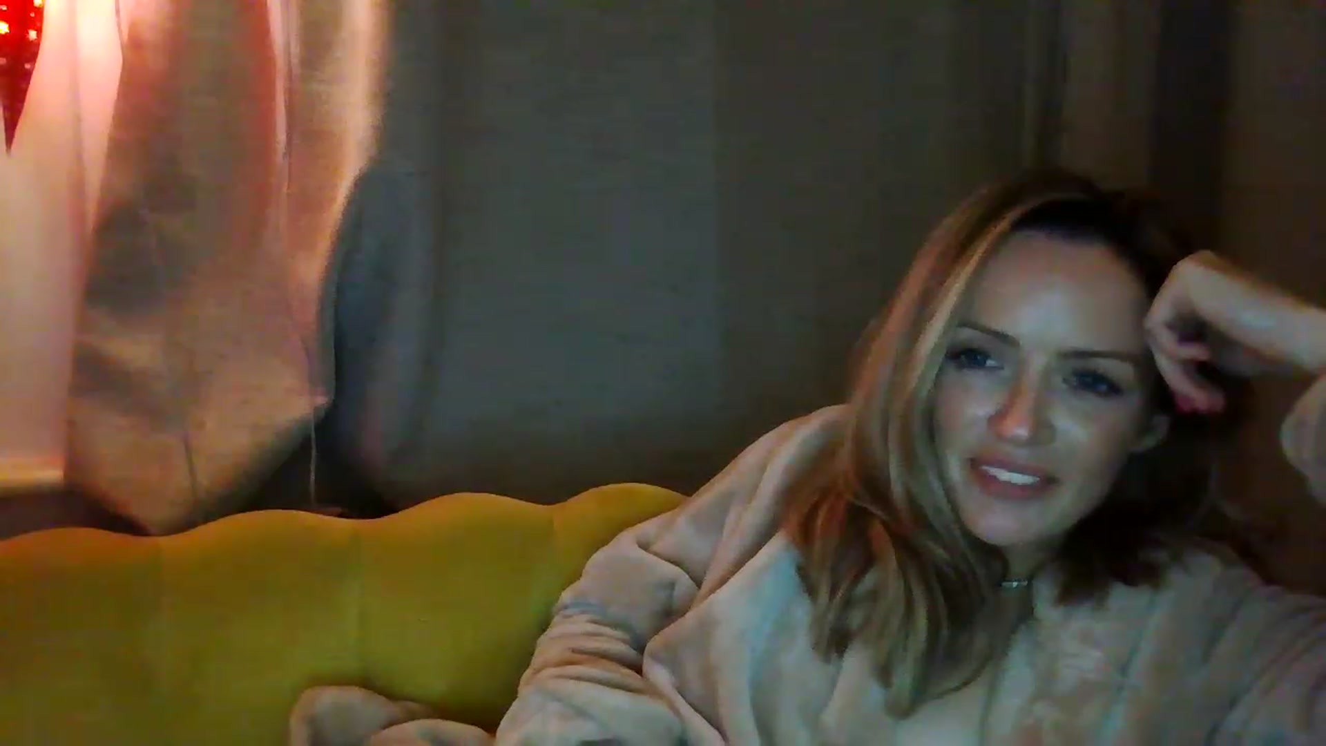 Gallery image thumbnail from Miz_Honey's myfreecams stream on, 02/11/2023, 21:34 image 20 of 20