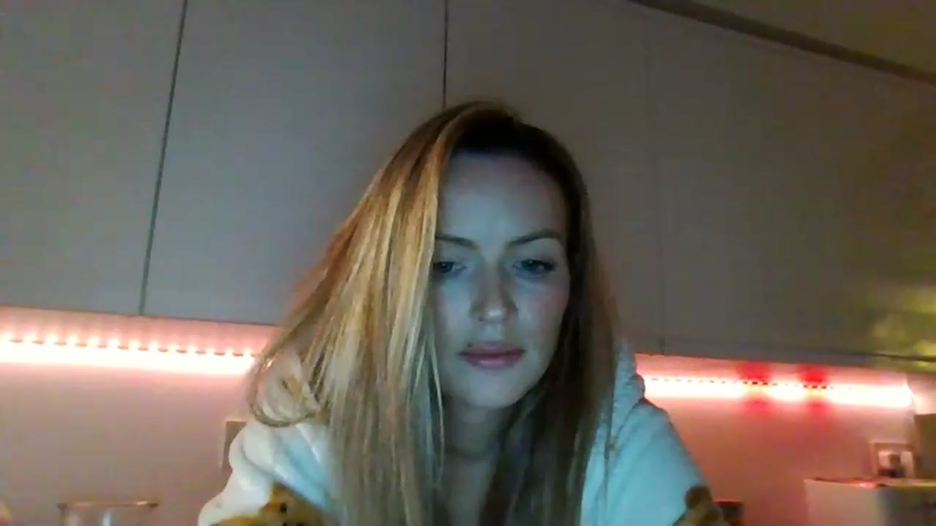 Gallery image thumbnail from Miz_Honey's myfreecams stream on, 02/14/2023, 19:23 image 15 of 20