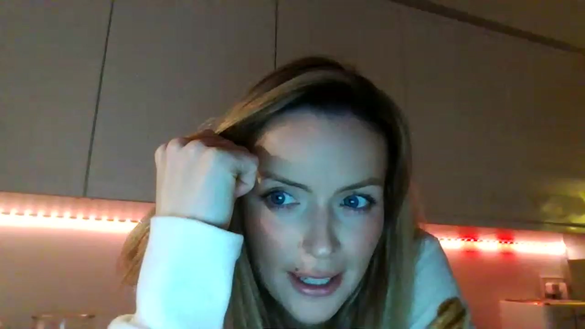 Gallery image thumbnail from Miz_Honey's myfreecams stream on, 02/14/2023, 19:23 image 14 of 20