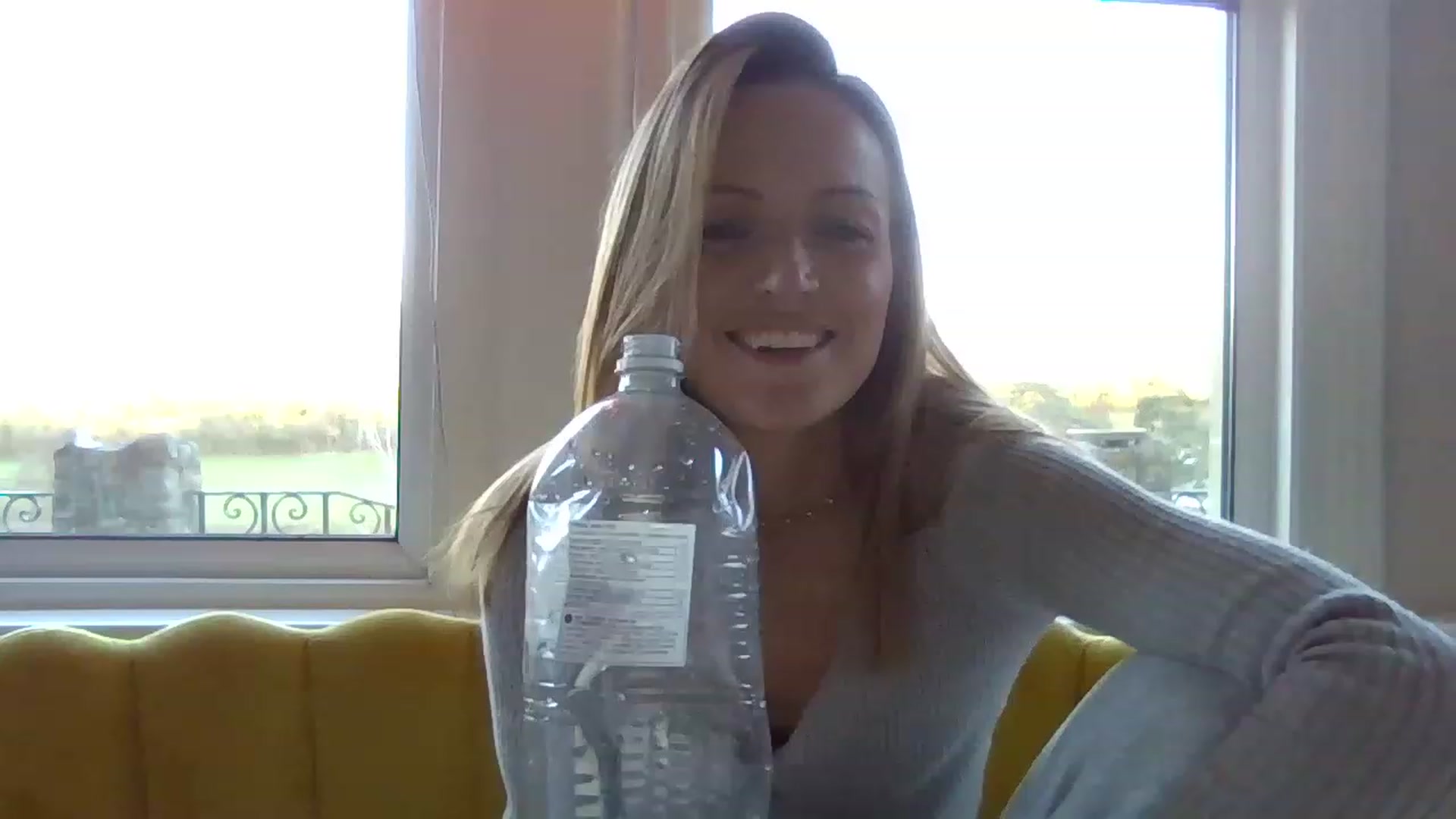 Gallery image thumbnail from Miz_Honey's myfreecams stream on, 02/19/2023, 17:25 image 8 of 20