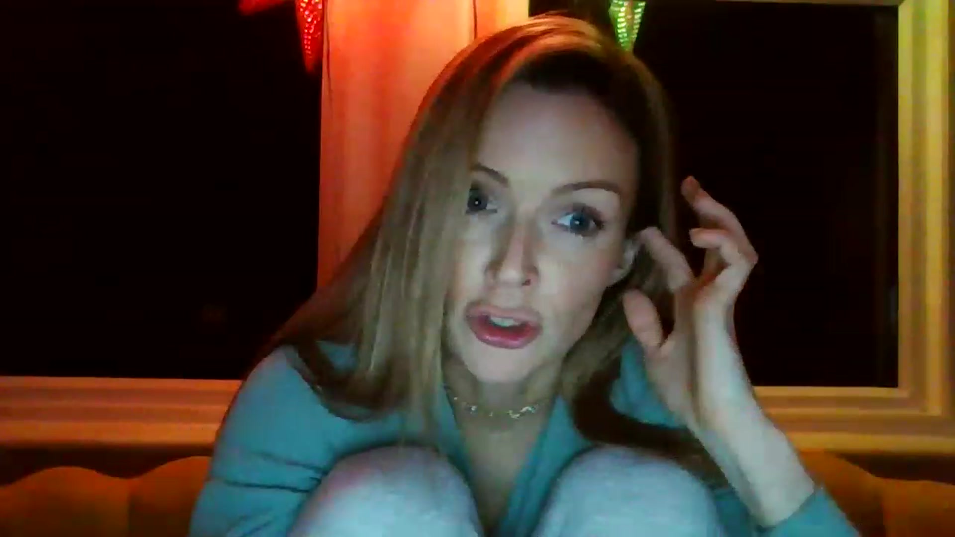 Gallery image thumbnail from Miz_Honey's myfreecams stream on, 02/19/2023, 20:15 image 14 of 20