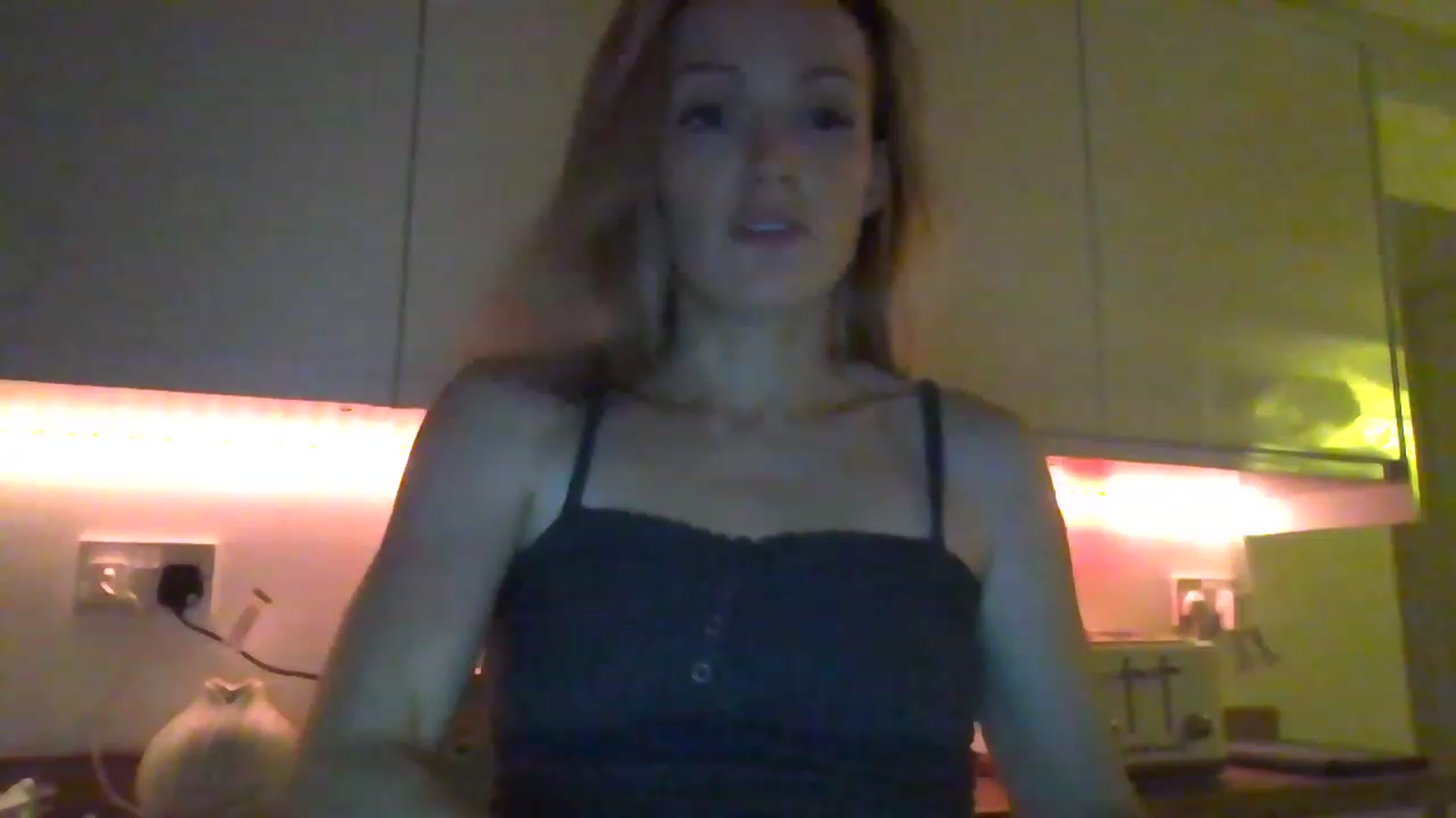 Gallery image thumbnail from Miz_Honey's myfreecams stream on, 02/20/2023, 21:49 image 11 of 20