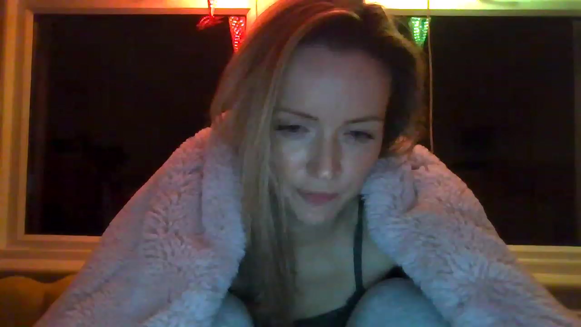 Gallery image thumbnail from Miz_Honey's myfreecams stream on, 02/20/2023, 21:49 image 18 of 20