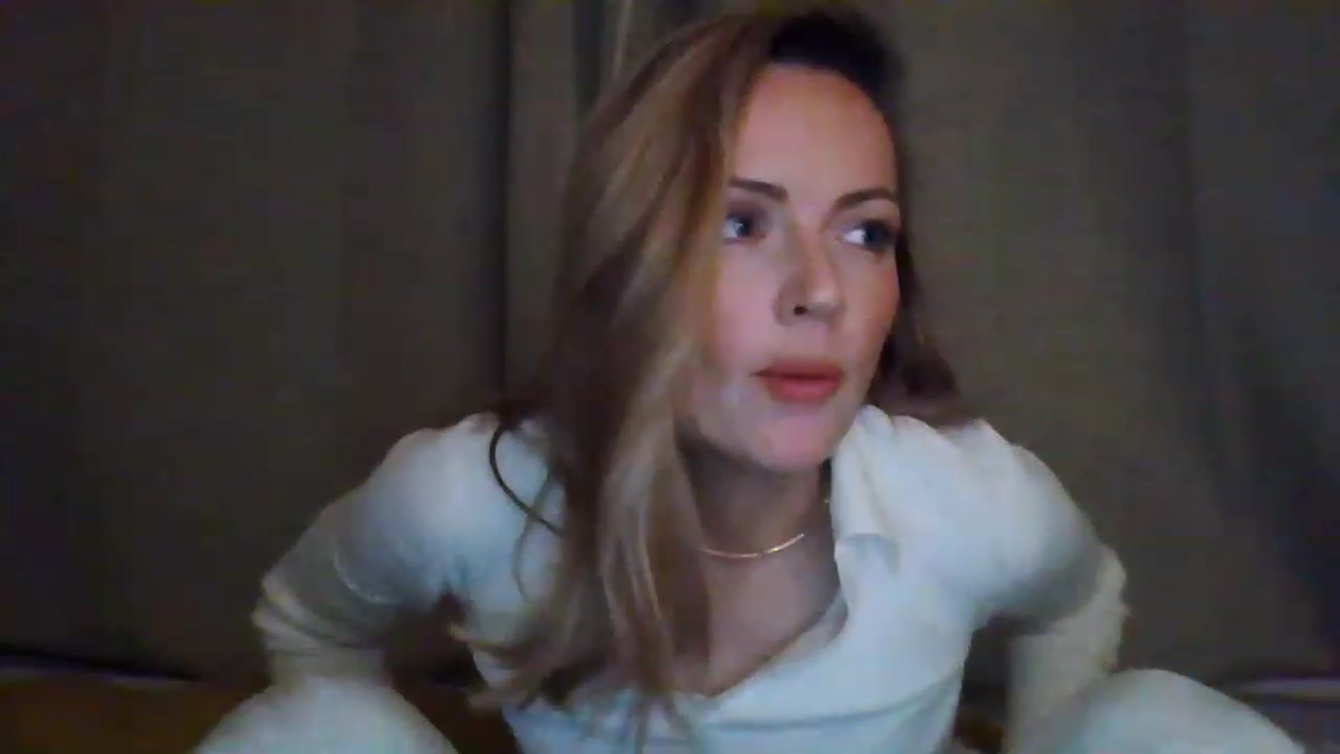 Gallery image thumbnail from Miz_Honey's myfreecams stream on, 03/01/2023, 23:12 image 14 of 20