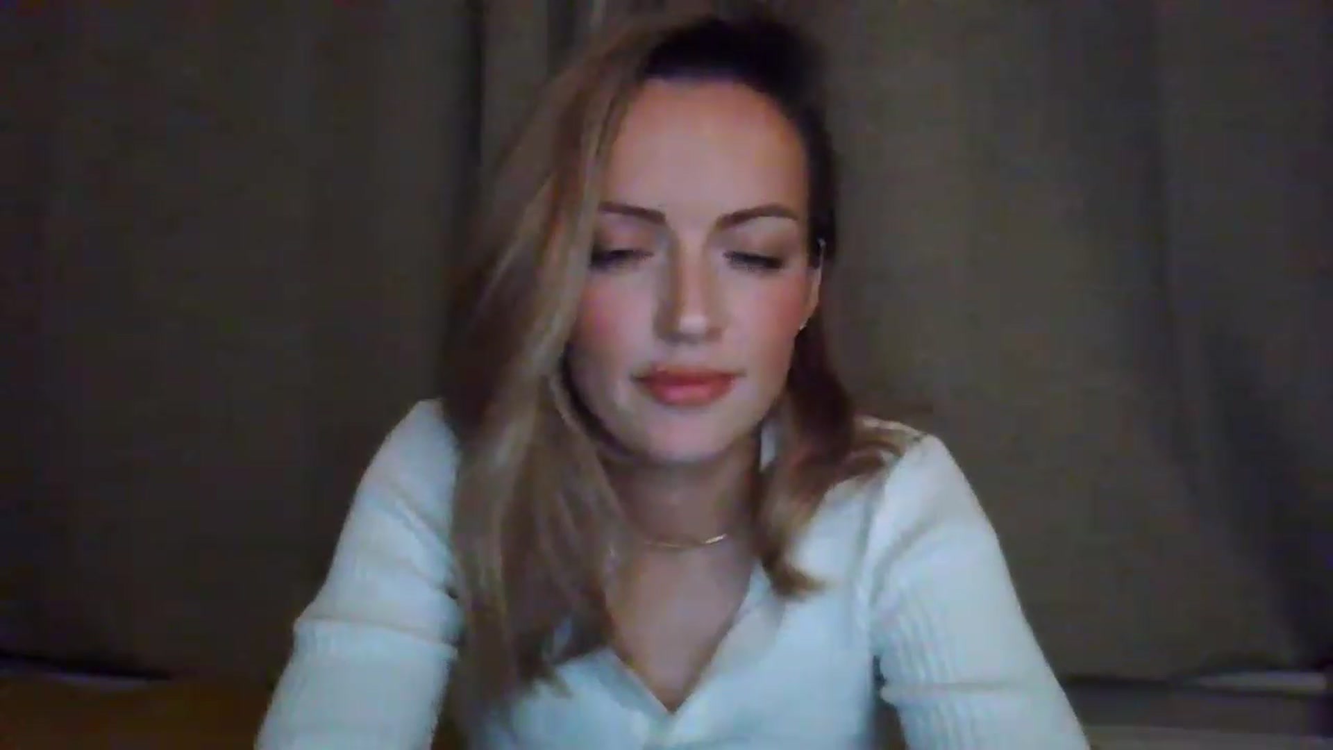 Gallery image thumbnail from Miz_Honey's myfreecams stream on, 03/01/2023, 23:12 image 4 of 20