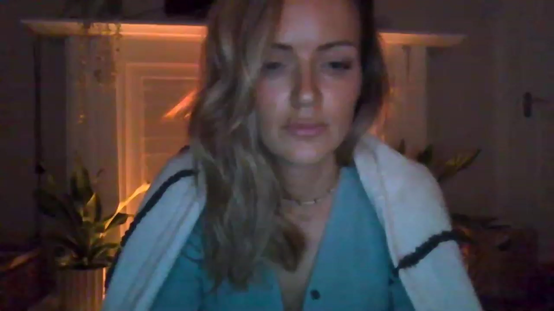 Gallery image thumbnail from Miz_Honey's myfreecams stream on, 03/06/2023, 22:01 image 17 of 20