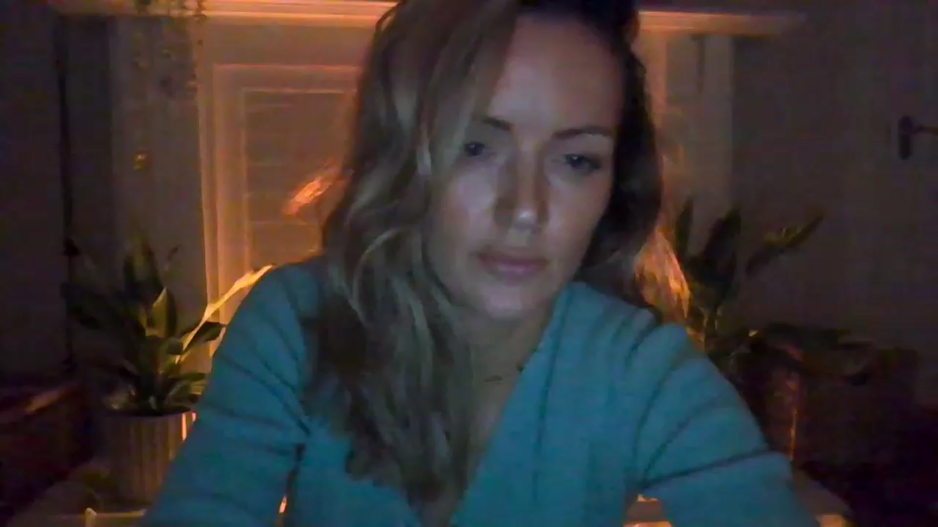 Gallery image thumbnail from Miz_Honey's myfreecams stream on, 03/06/2023, 22:01 image 3 of 20