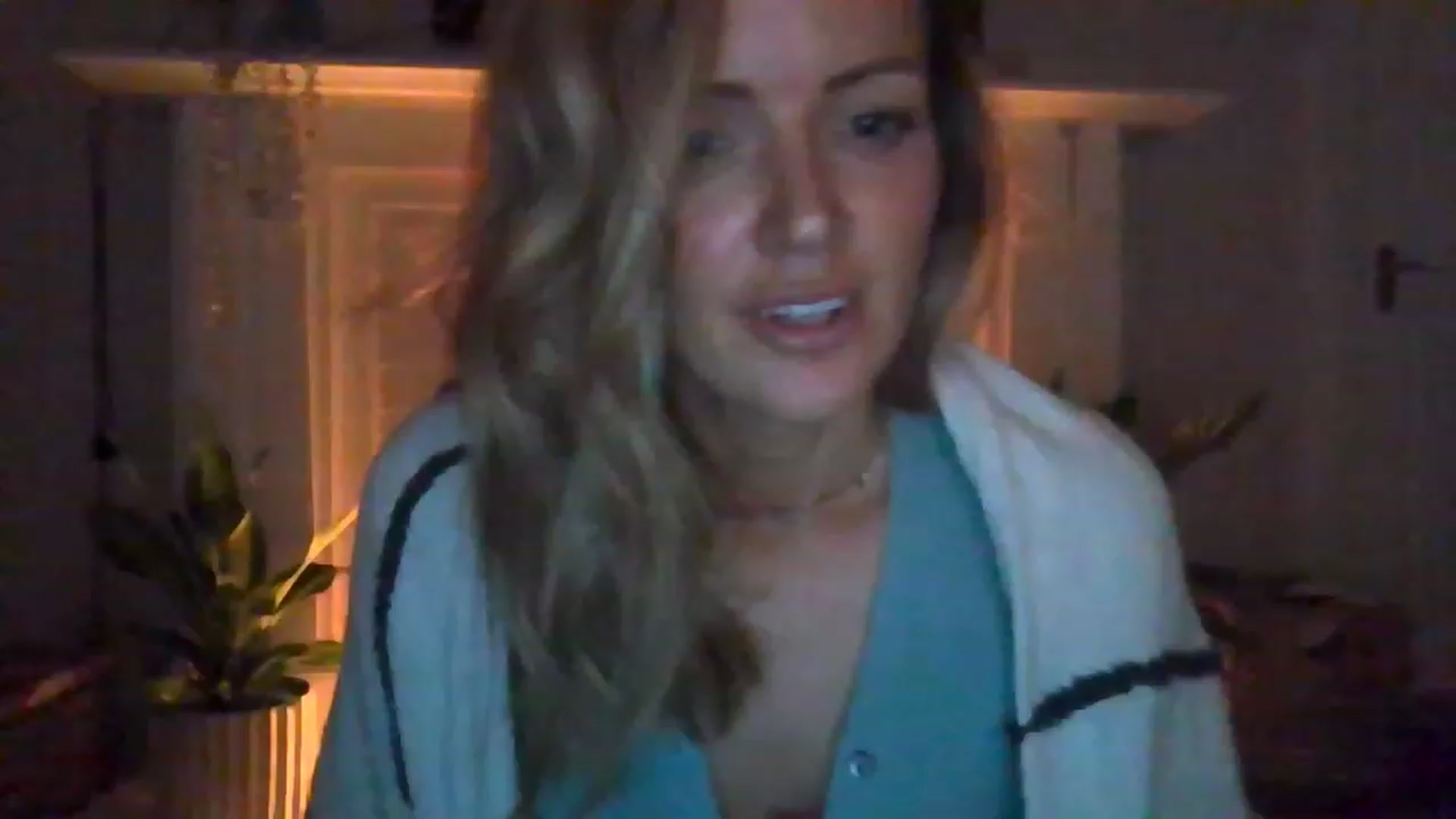 Gallery image thumbnail from Miz_Honey's myfreecams stream on, 03/06/2023, 22:01 image 16 of 20