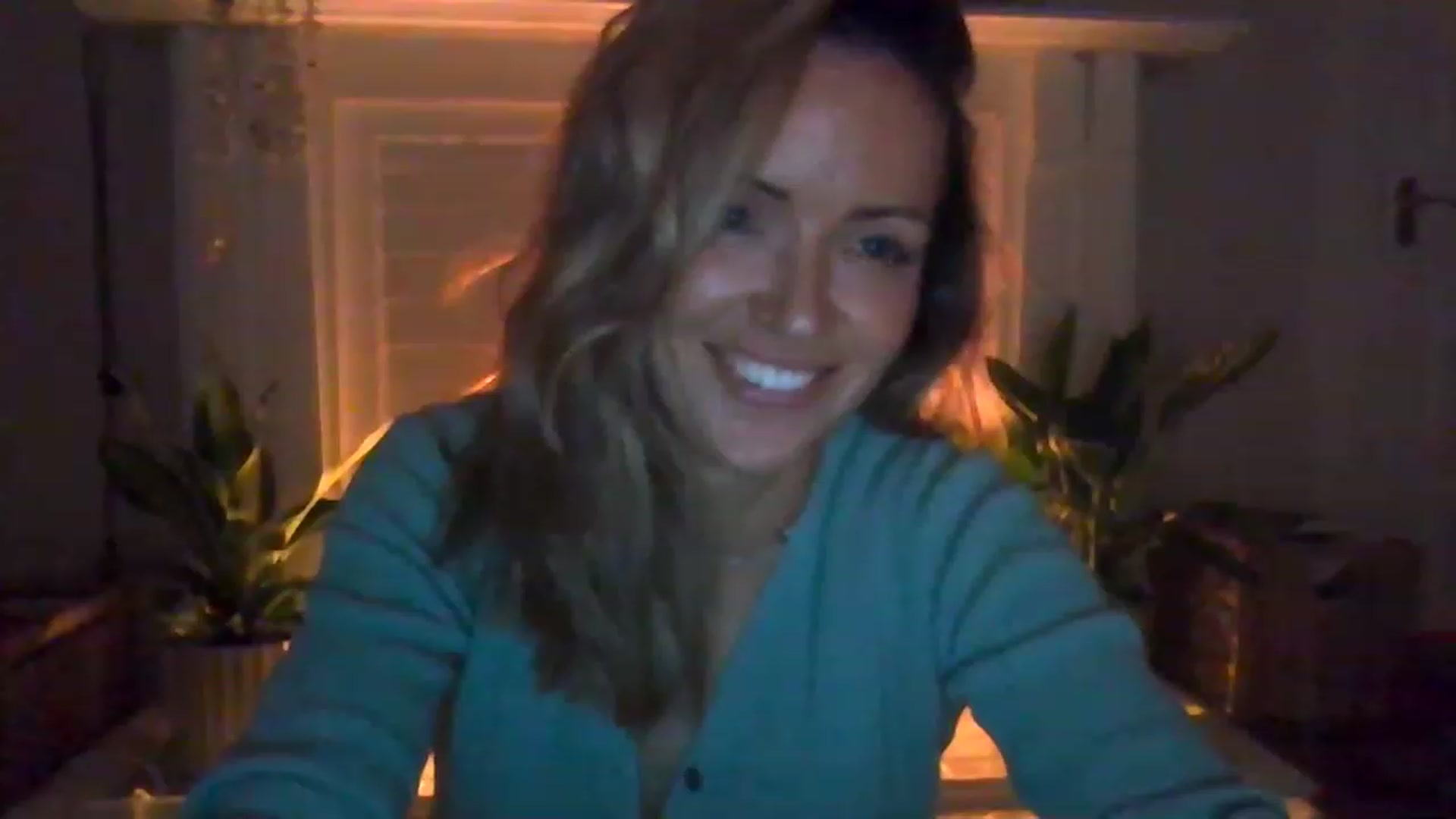 Gallery image thumbnail from Miz_Honey's myfreecams stream on, 03/06/2023, 22:01 image 1 of 20