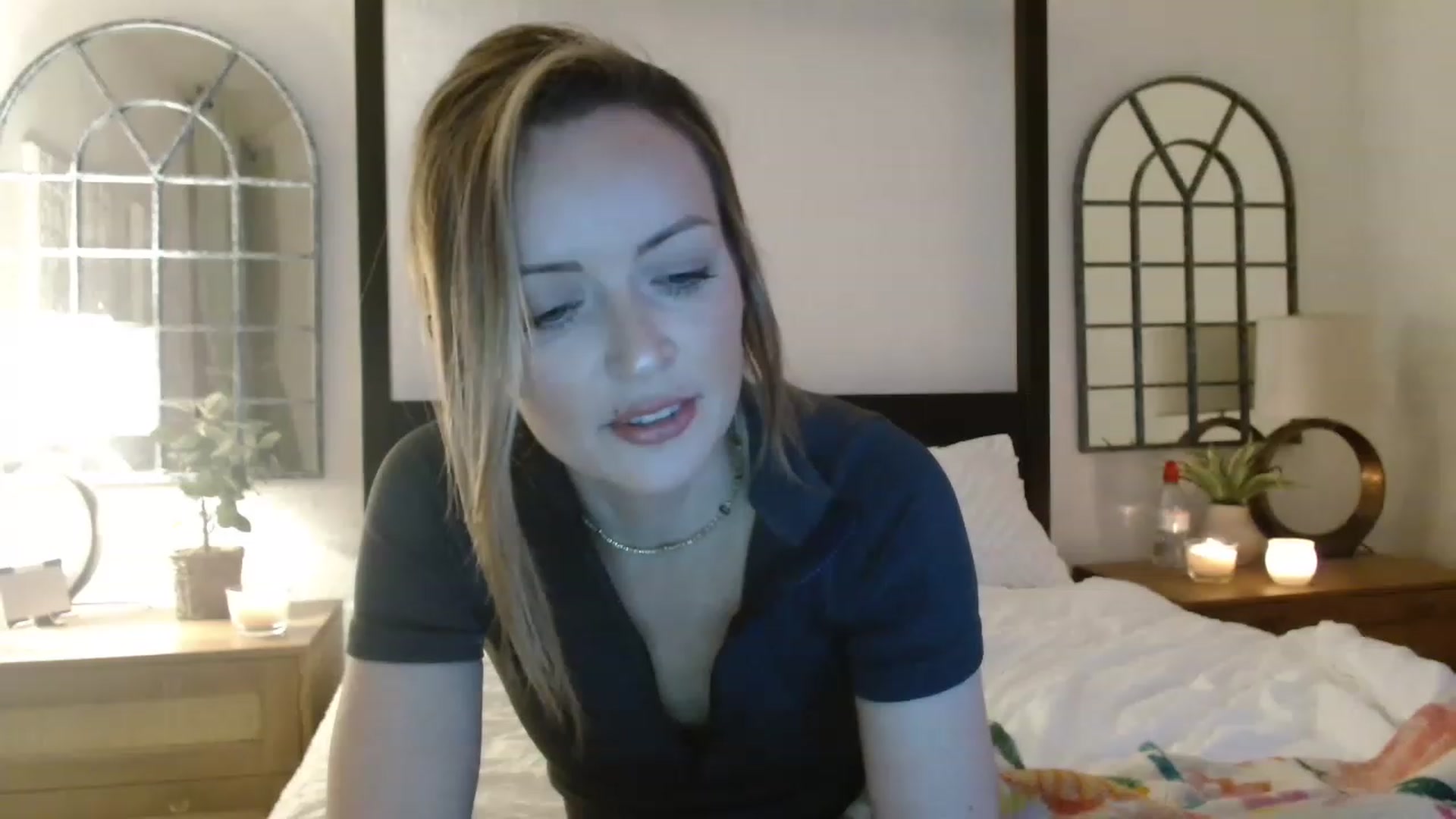 Gallery image thumbnail from Miz_Honey's myfreecams stream on, 03/31/2023, 21:12 image 17 of 20