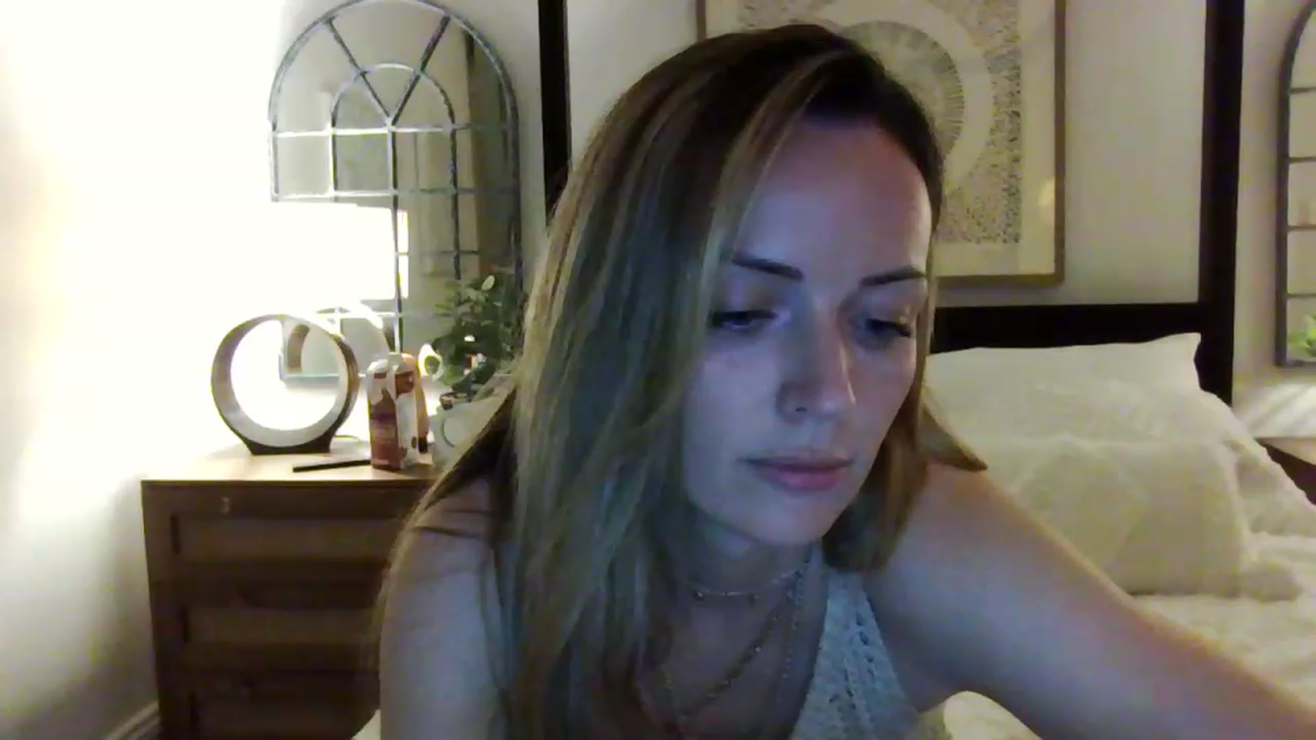 Gallery image thumbnail from Miz_Honey's myfreecams stream on, 07/10/2023, 22:11 image 2 of 20