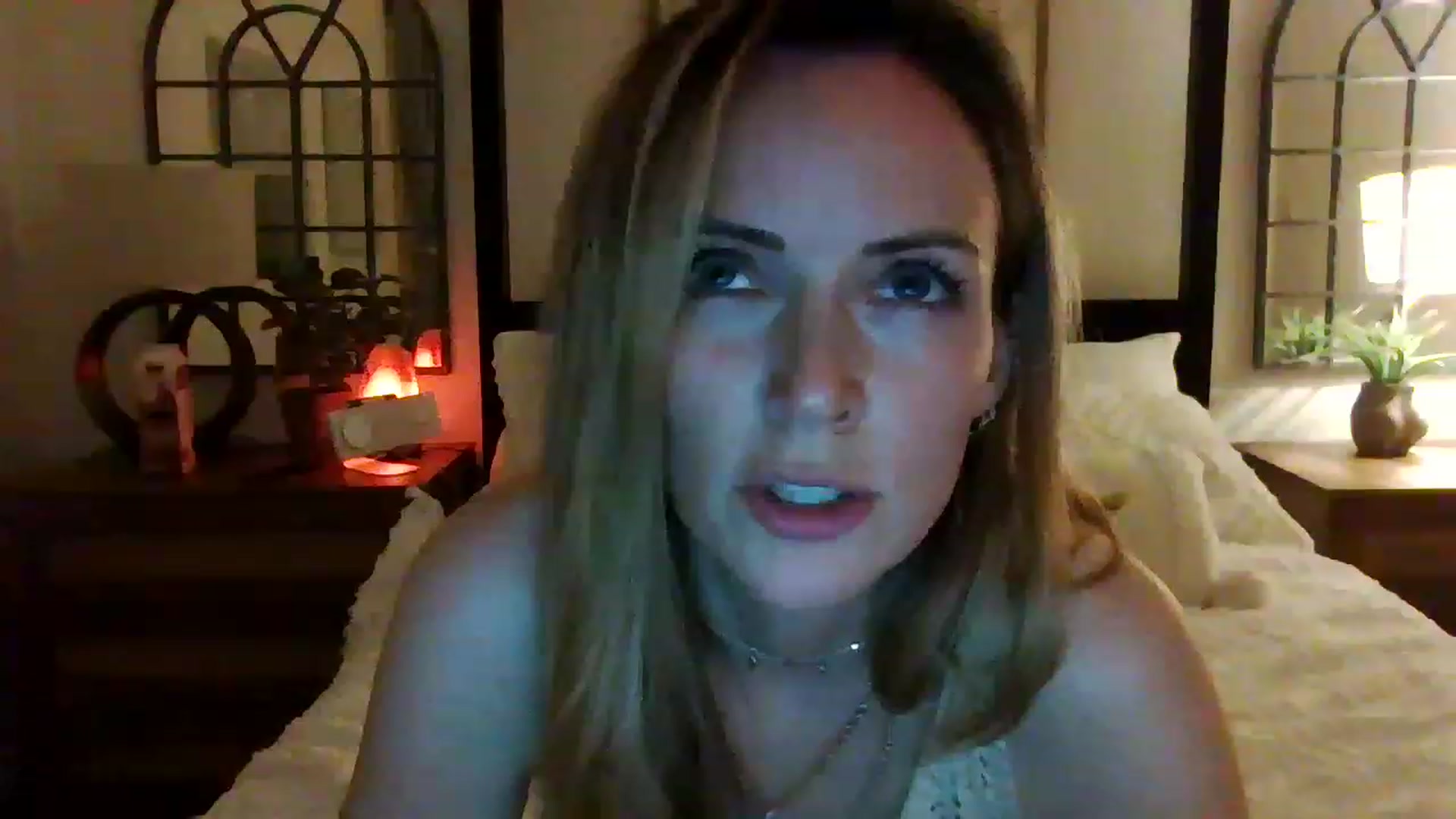 Gallery image thumbnail from Miz_Honey's myfreecams stream on, 07/10/2023, 22:11 image 16 of 20
