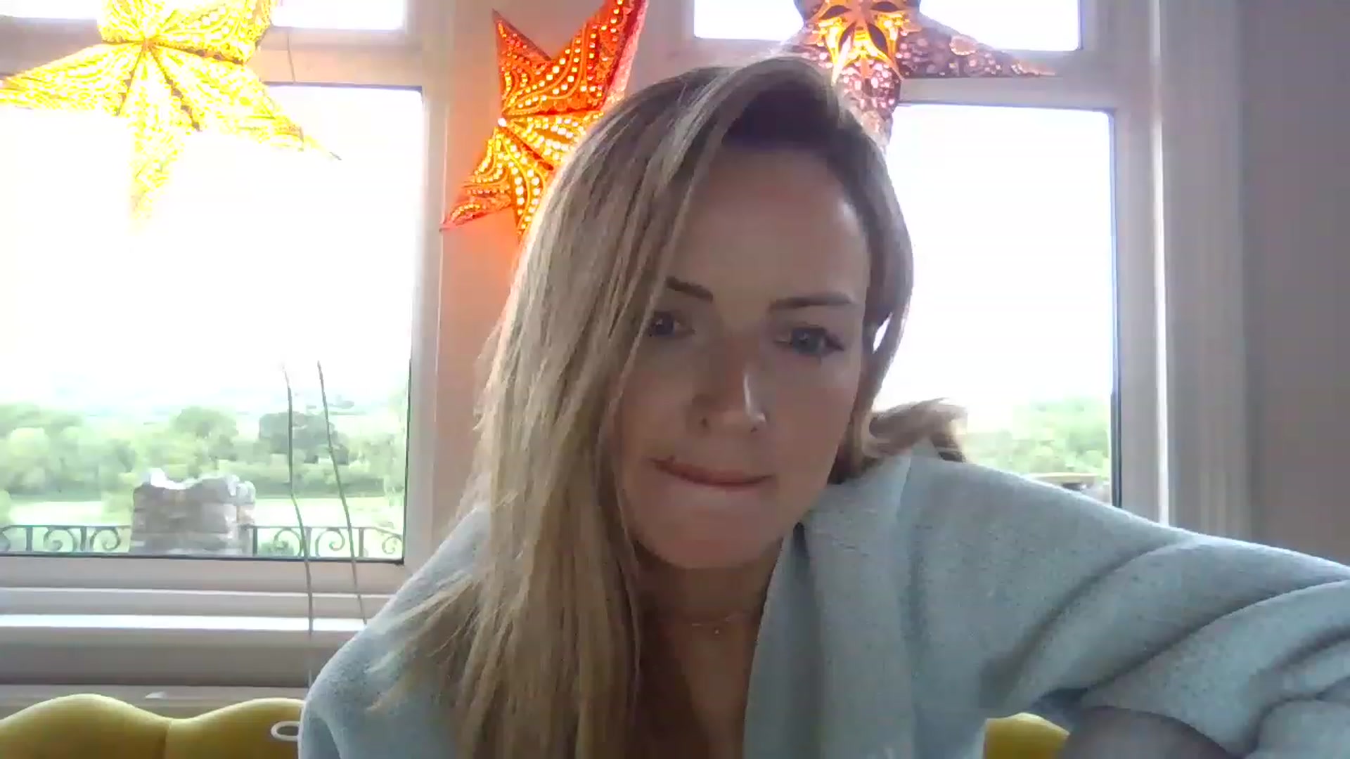 Gallery image thumbnail from Miz_Honey's myfreecams stream on, 07/17/2023, 20:02 image 6 of 20