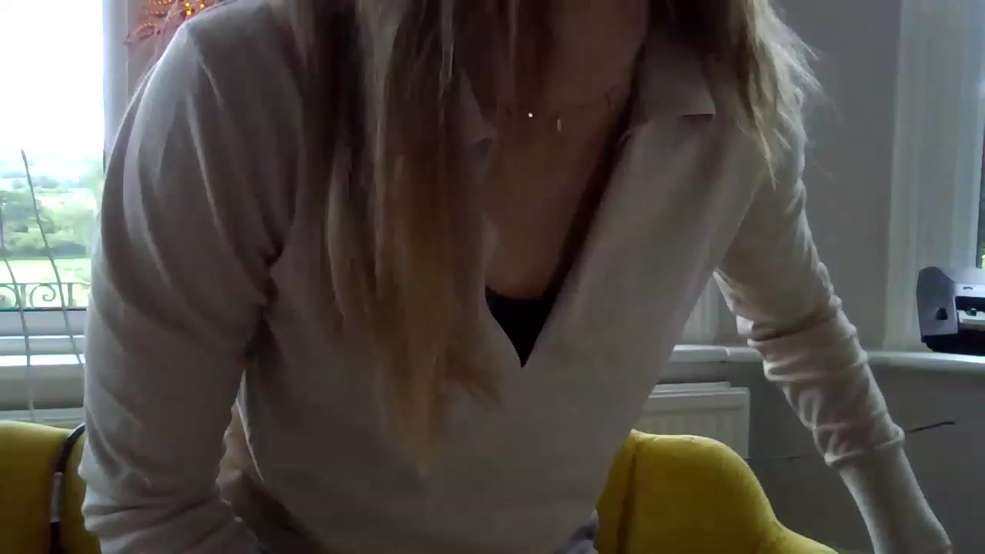 Gallery image thumbnail from Miz_Honey's myfreecams stream on, 07/18/2023, 12:38 image 3 of 20