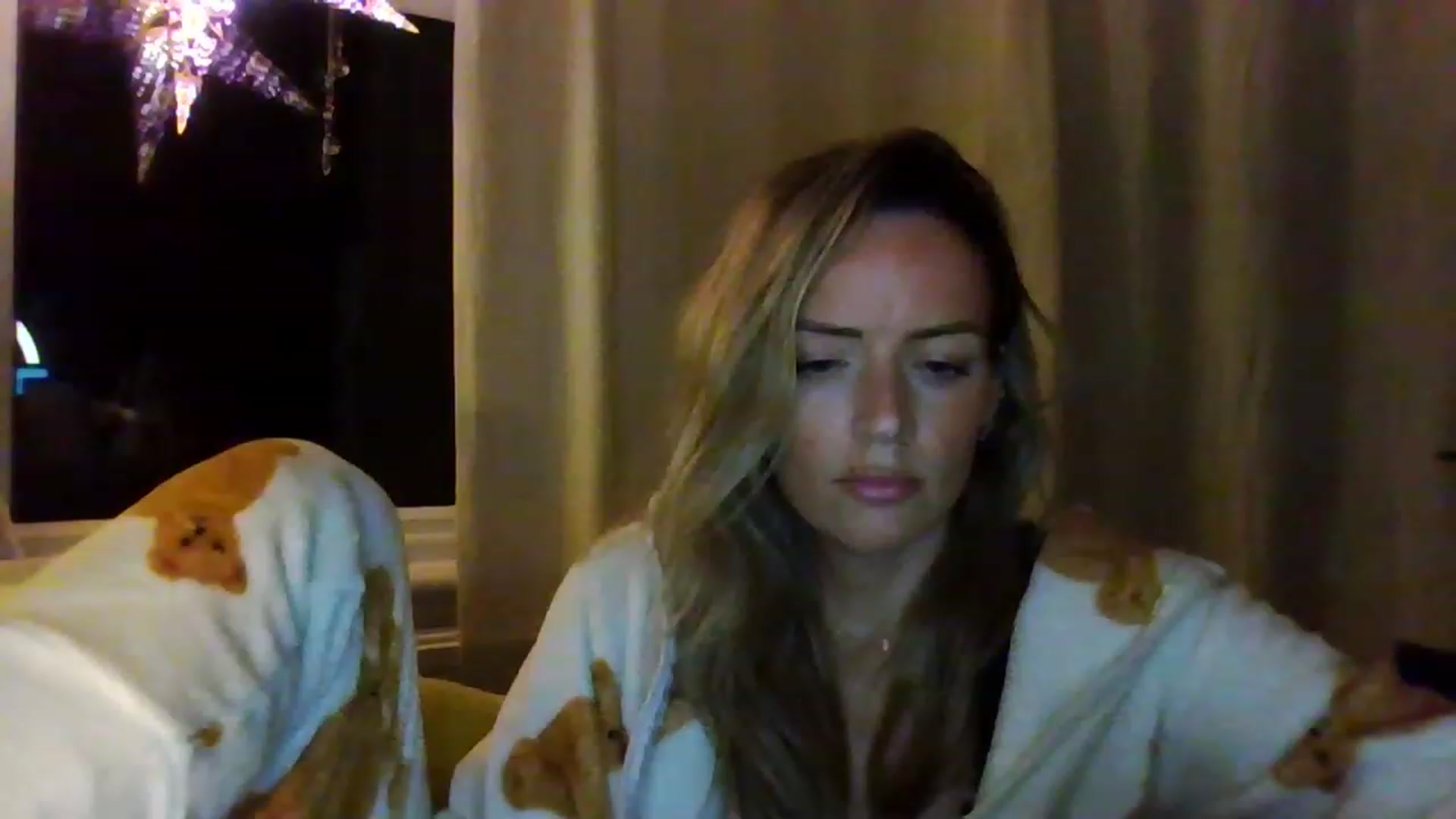 Gallery image thumbnail from Miz_Honey's myfreecams stream on, 08/03/2023, 21:51 image 19 of 20