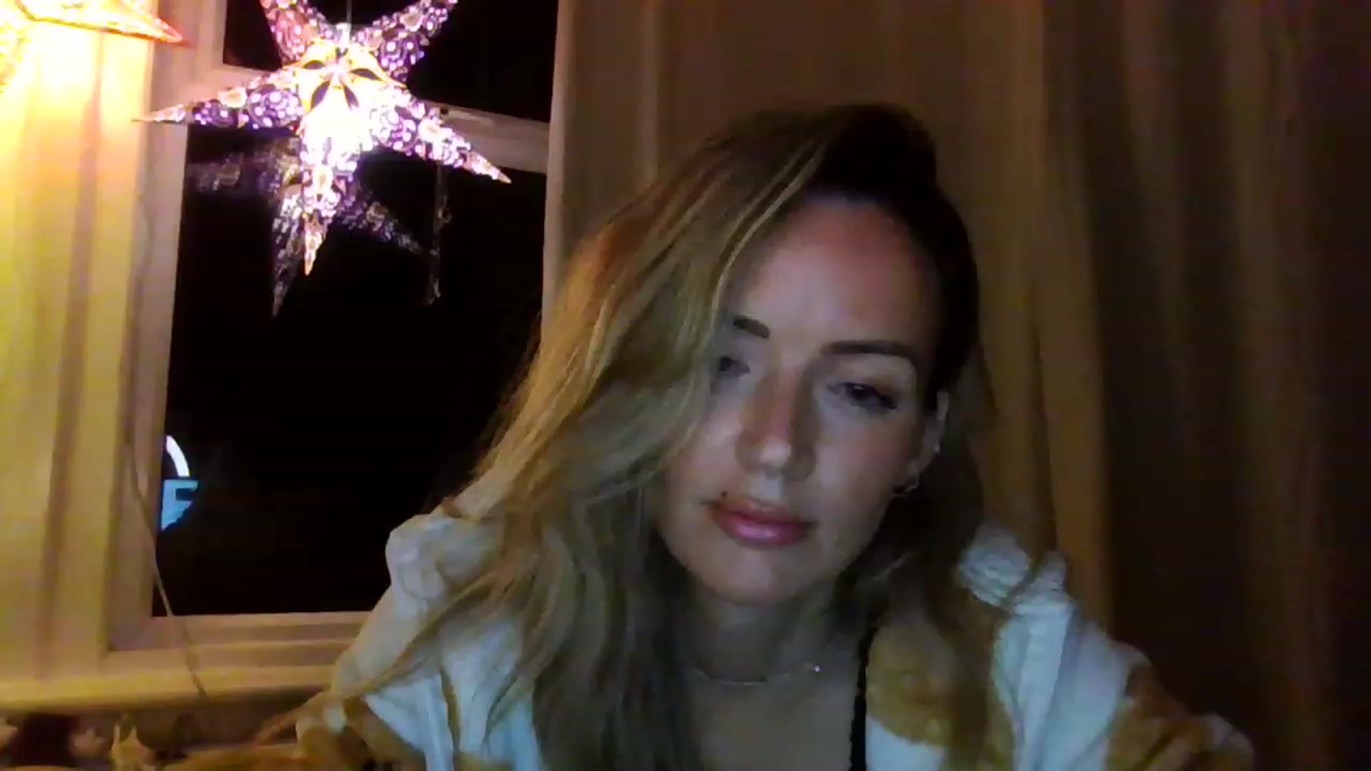 Gallery image thumbnail from Miz_Honey's myfreecams stream on, 08/03/2023, 21:51 image 3 of 20