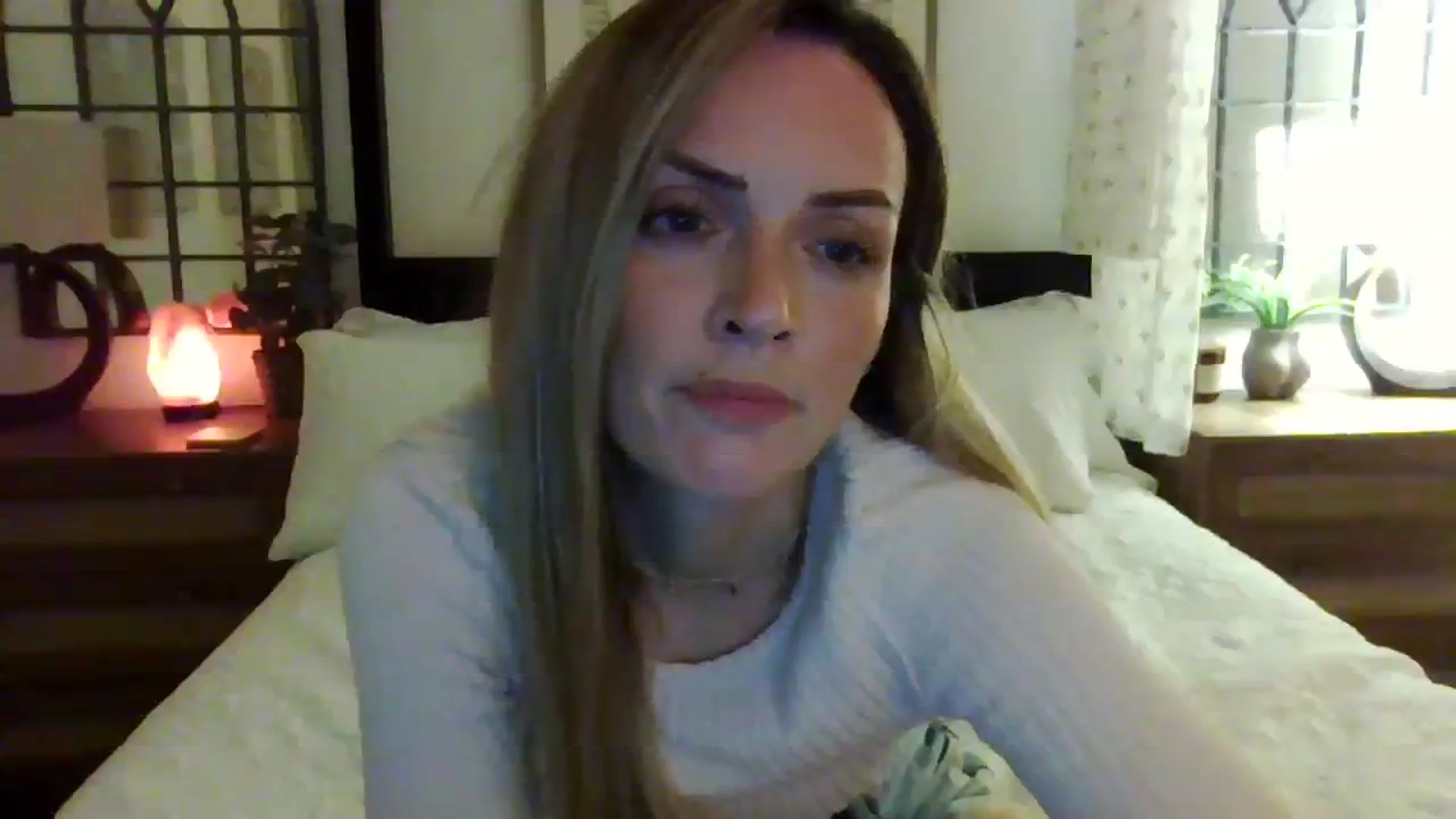 Gallery image thumbnail from Miz_Honey's myfreecams stream on, 08/11/2023, 22:02 image 7 of 20