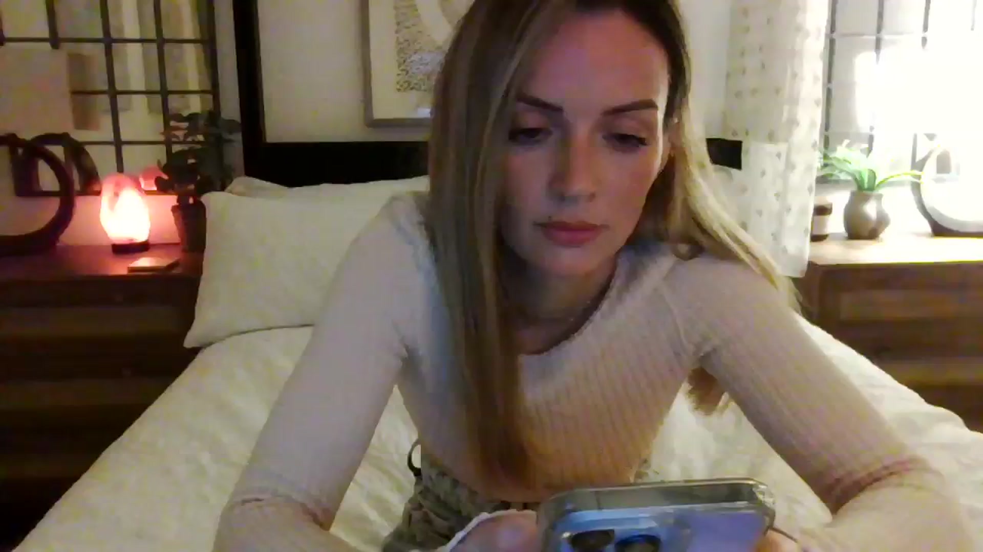 Gallery image thumbnail from Miz_Honey's myfreecams stream on, 08/11/2023, 22:02 image 8 of 20