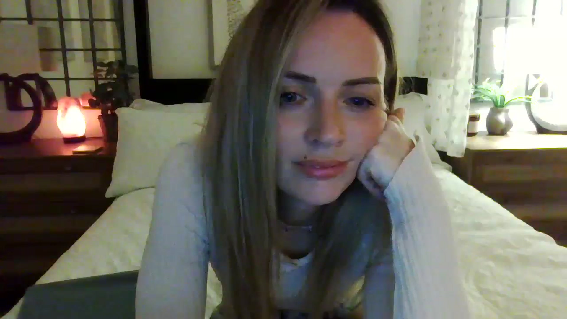 Gallery image thumbnail from Miz_Honey's myfreecams stream on, 08/11/2023, 22:02 image 16 of 20
