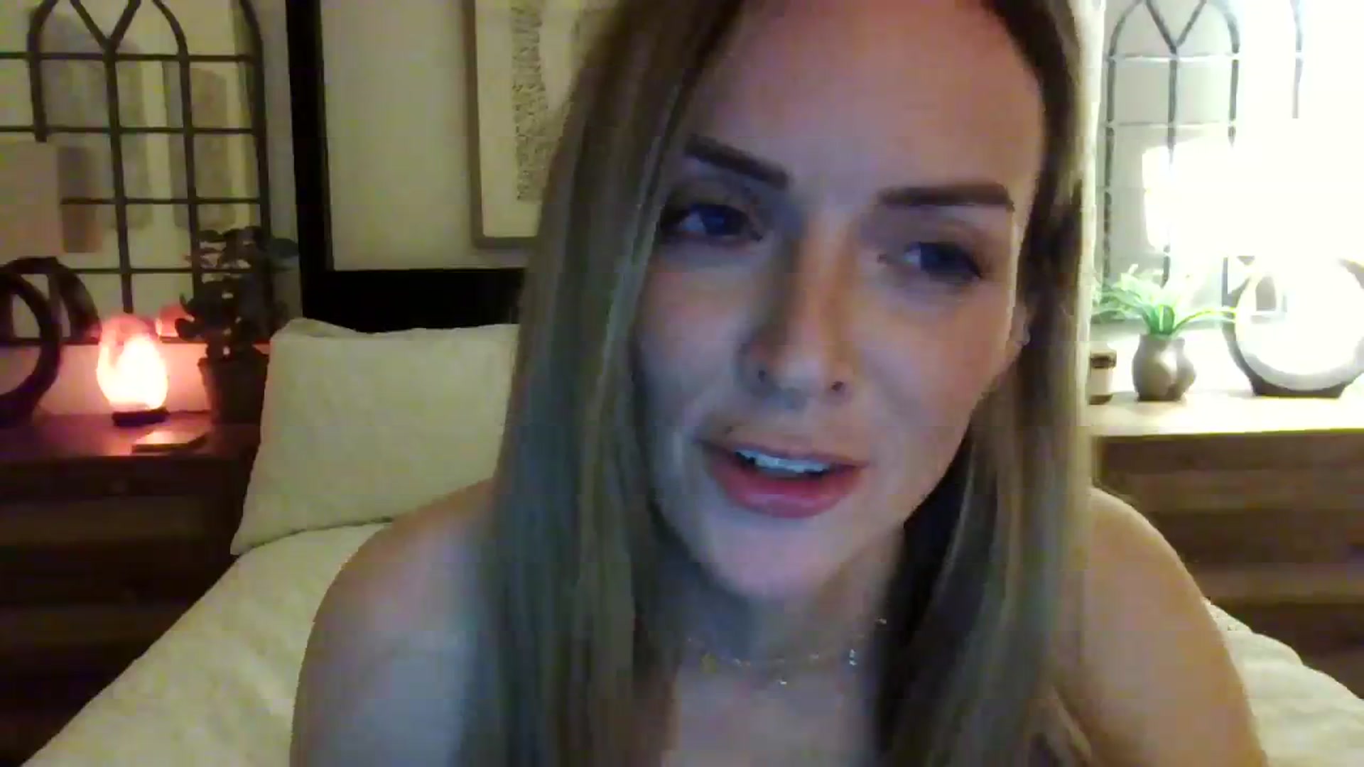 Gallery image thumbnail from Miz_Honey's myfreecams stream on, 08/11/2023, 23:34 image 14 of 20
