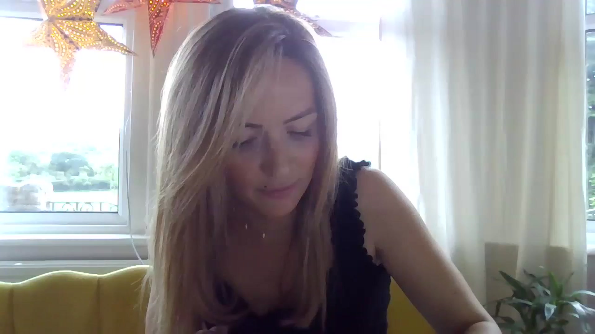 Gallery image thumbnail from Miz_Honey's myfreecams stream on, 08/13/2023, 13:01 image 19 of 20