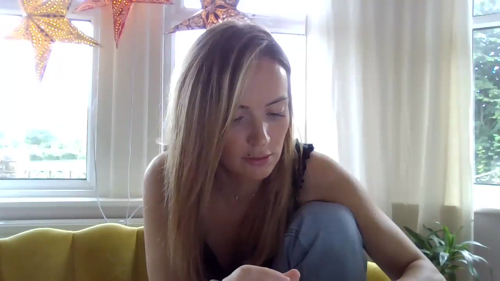 Gallery image thumbnail from Miz_Honey's myfreecams stream on, 08/13/2023, 13:01 image 13 of 20