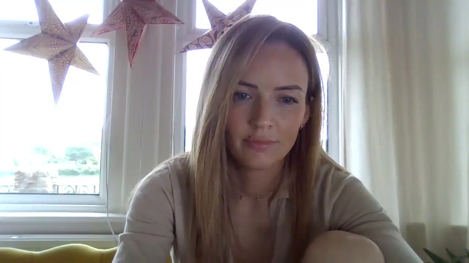 Gallery image thumbnail from Miz_Honey's myfreecams stream on, 08/17/2023, 14:39 image 17 of 20