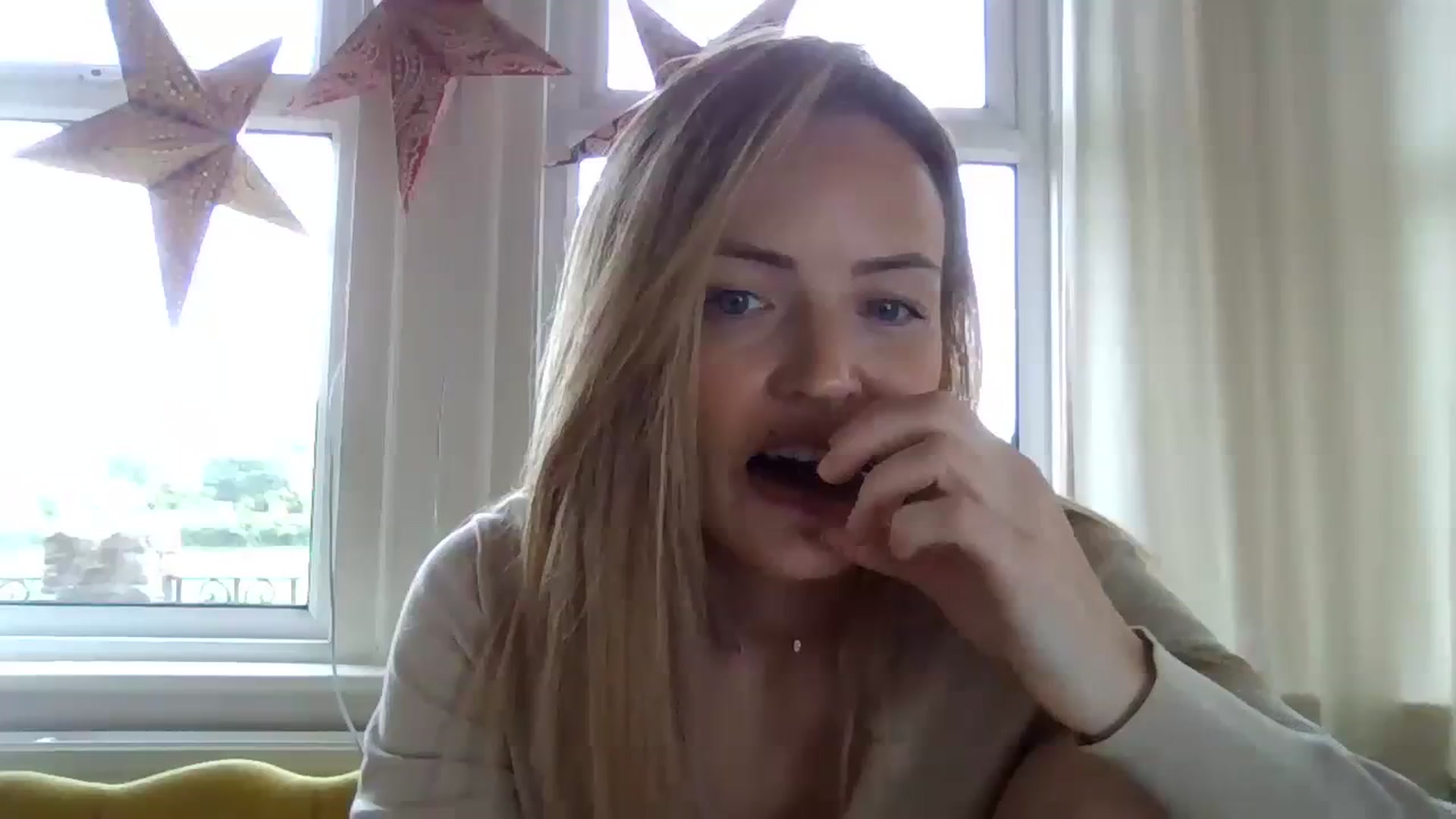 Gallery image thumbnail from Miz_Honey's myfreecams stream on, 08/17/2023, 14:39 image 2 of 20