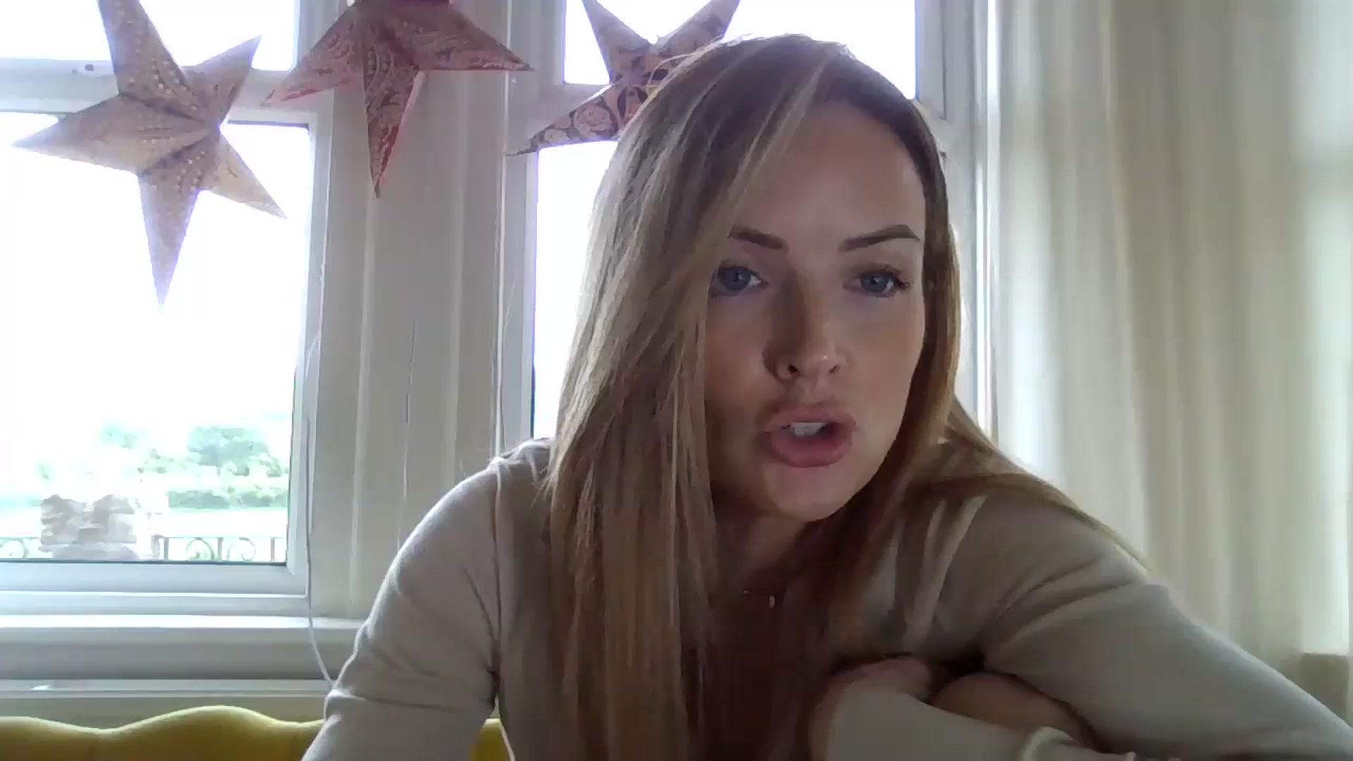 Gallery image thumbnail from Miz_Honey's myfreecams stream on, 08/17/2023, 14:39 image 4 of 20