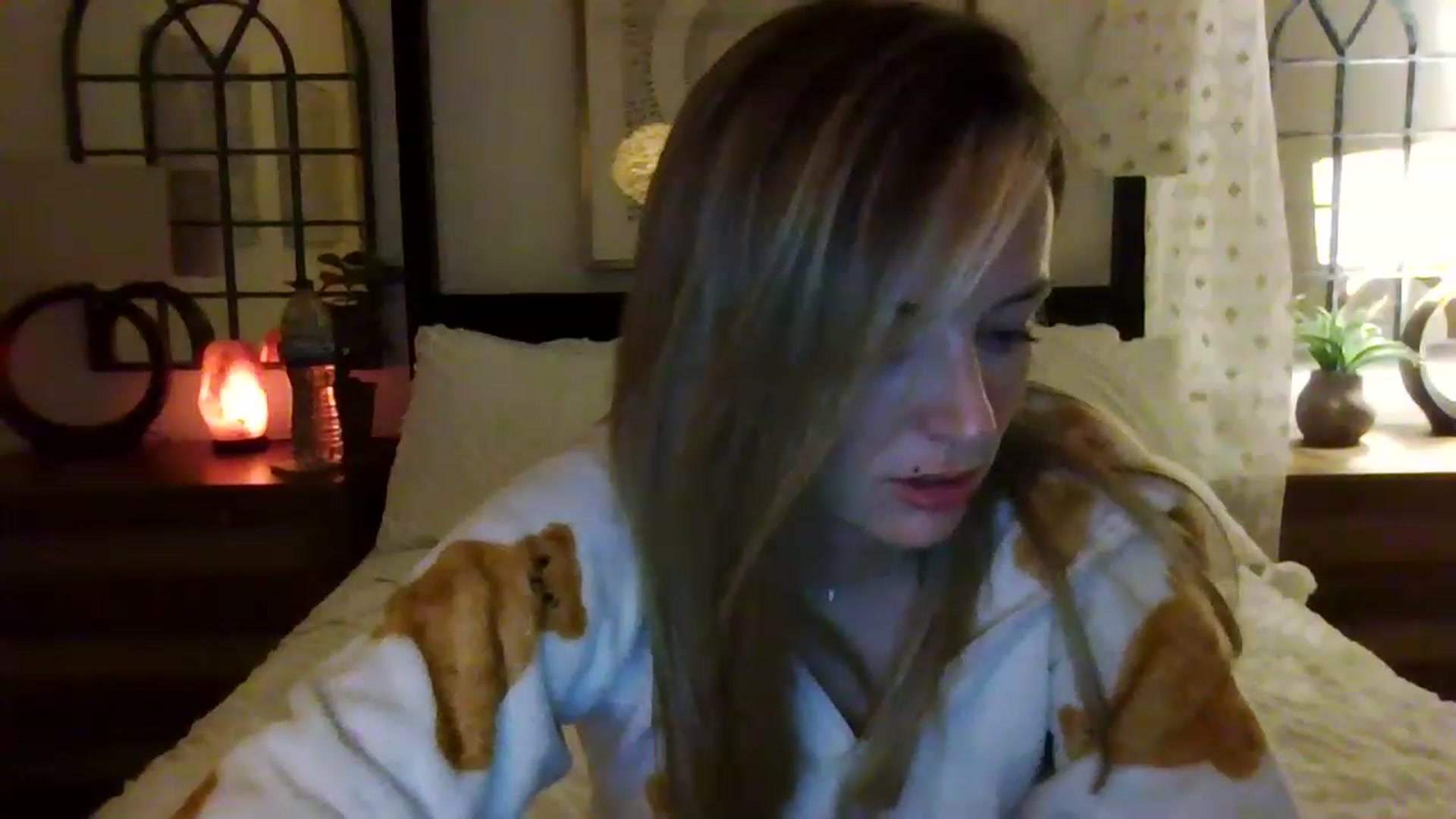 Gallery image thumbnail from Miz_Honey's myfreecams stream on, 08/17/2023, 22:51 image 10 of 20