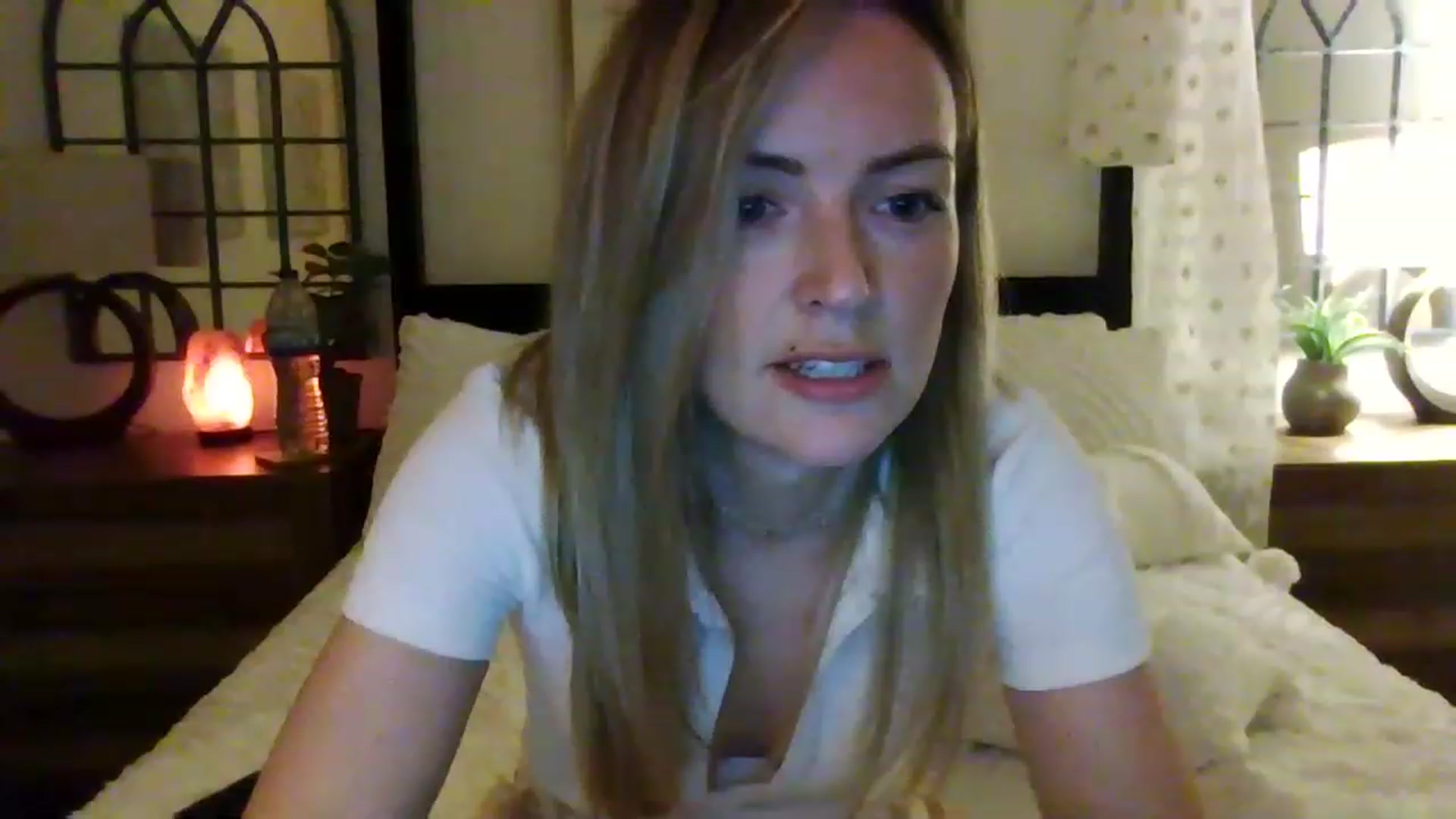 Gallery image thumbnail from Miz_Honey's myfreecams stream on, 08/17/2023, 23:32 image 5 of 20