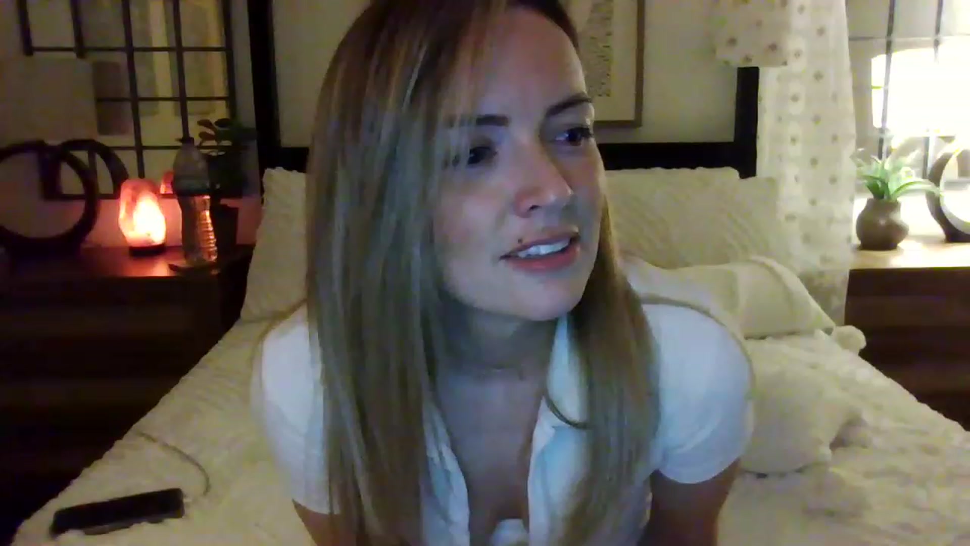 Gallery image thumbnail from Miz_Honey's myfreecams stream on, 08/17/2023, 23:32 image 18 of 20