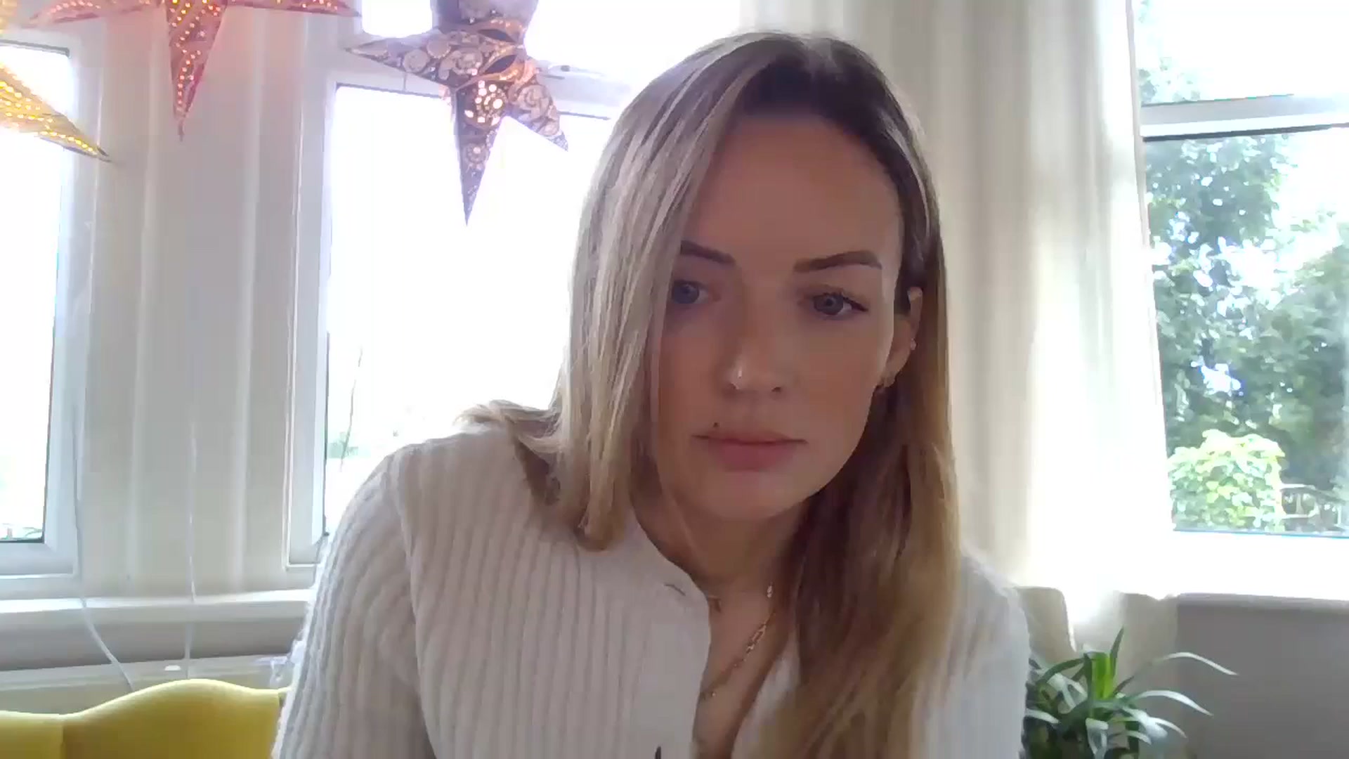 Gallery image thumbnail from Miz_Honey's myfreecams stream on, 08/27/2023, 13:15 image 6 of 20