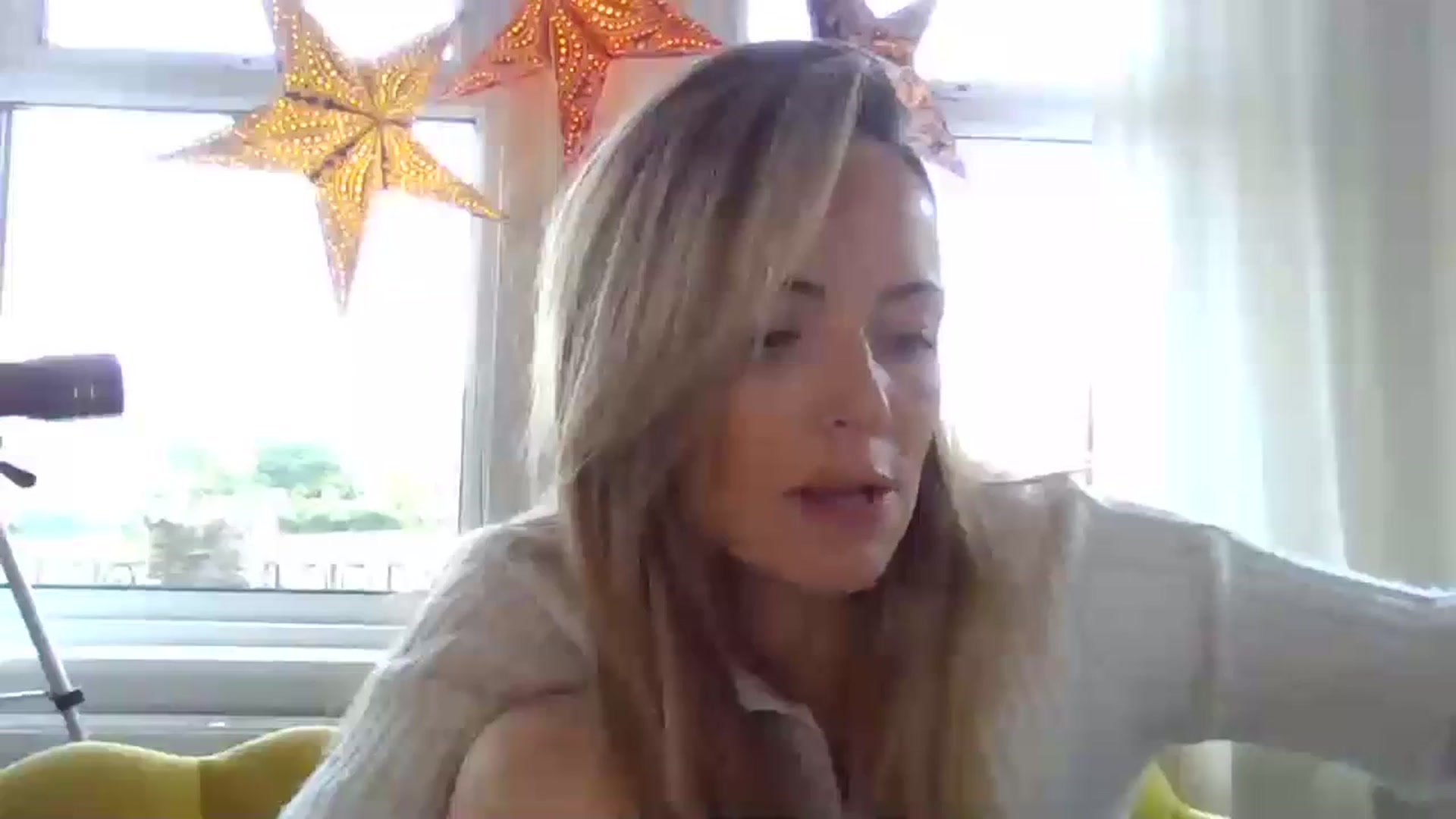 Gallery image thumbnail from Miz_Honey's myfreecams stream on, 08/27/2023, 13:48 image 4 of 20